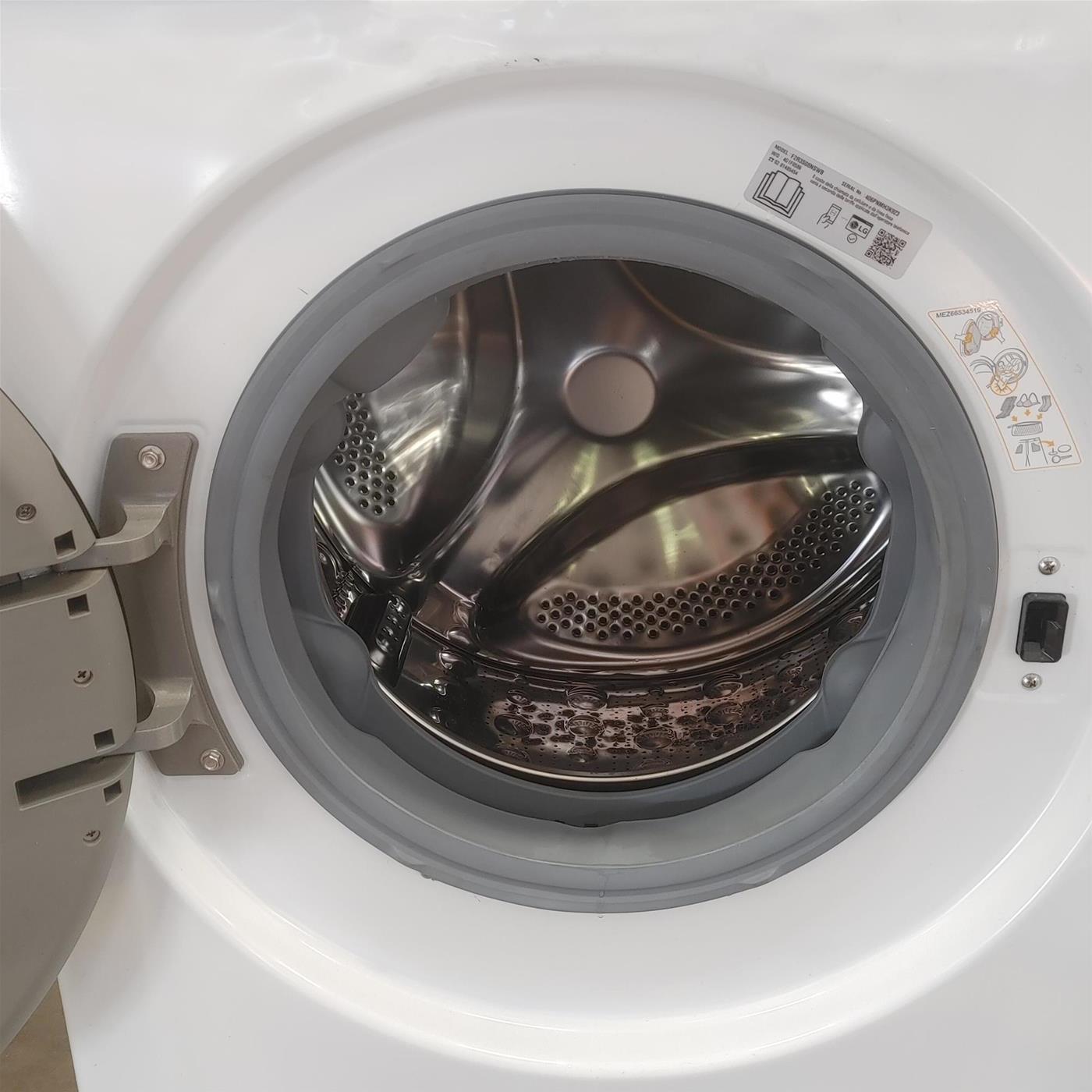 Lavatrice intelligente LG F2R3S08NSWB AI DD AI Wash 8 Kg