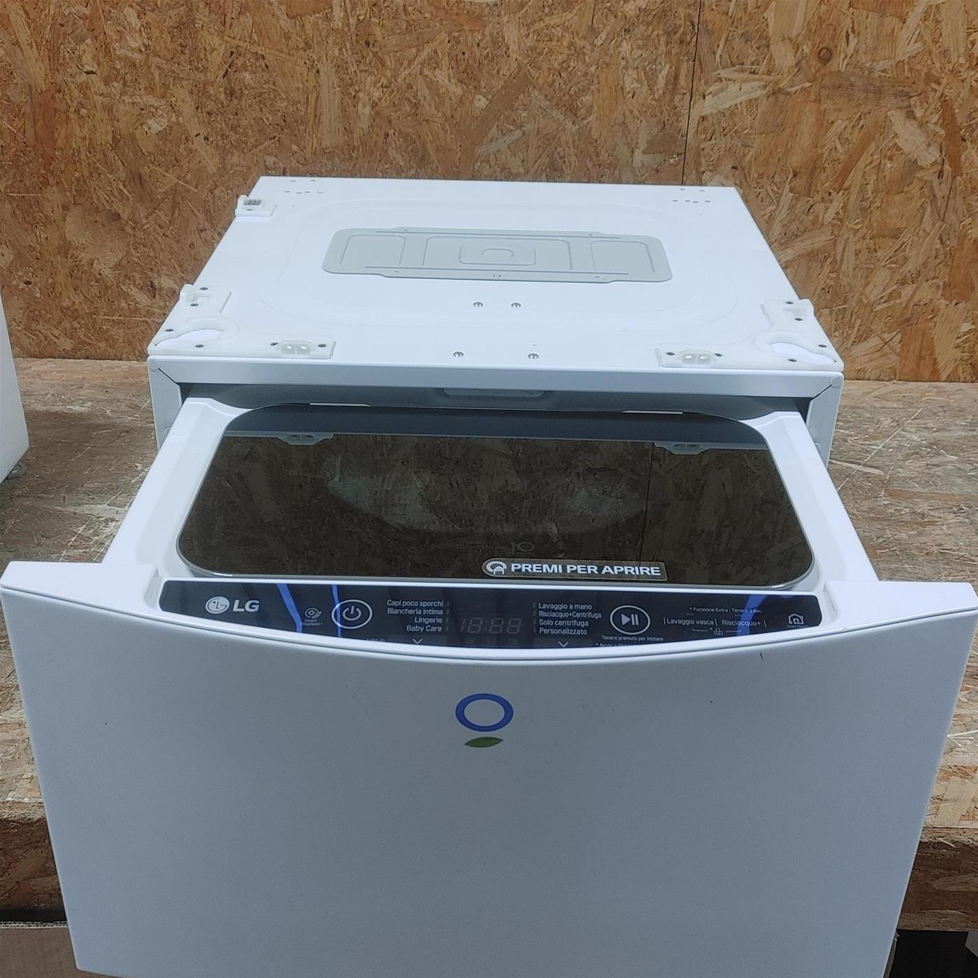 Lavatrice LG F8K5XN3 Carica dall'alto 2 Kg