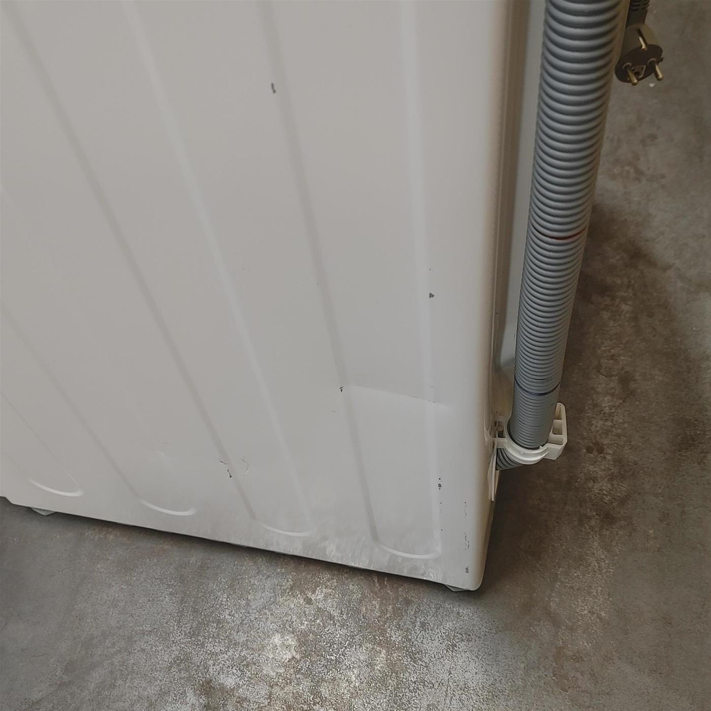 Lavatrice intelligente LG F2R3S09NSWB Classe A 9 Kg