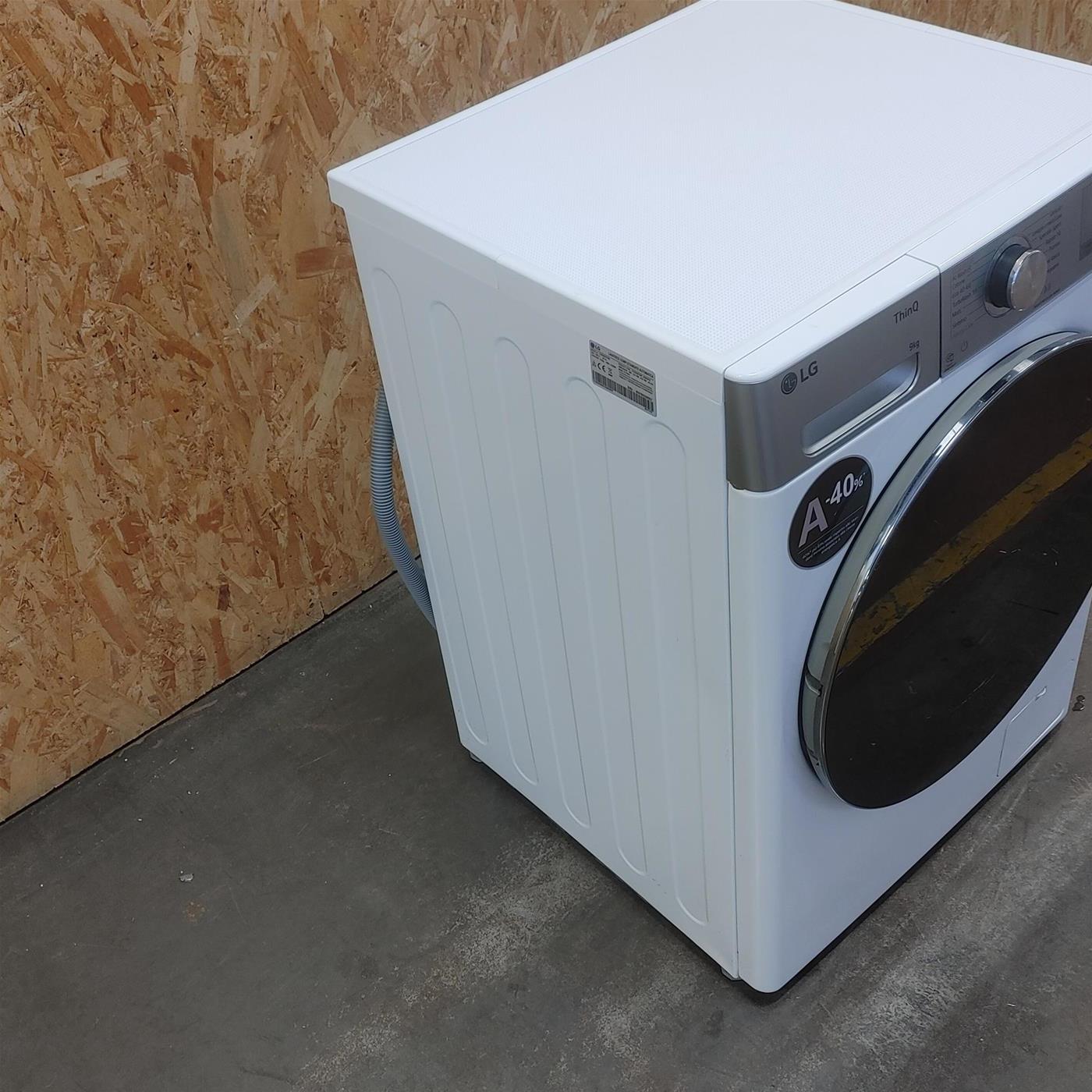 Lavatrice intelligente LG F4R9009TPWC Classe A 9 Kg