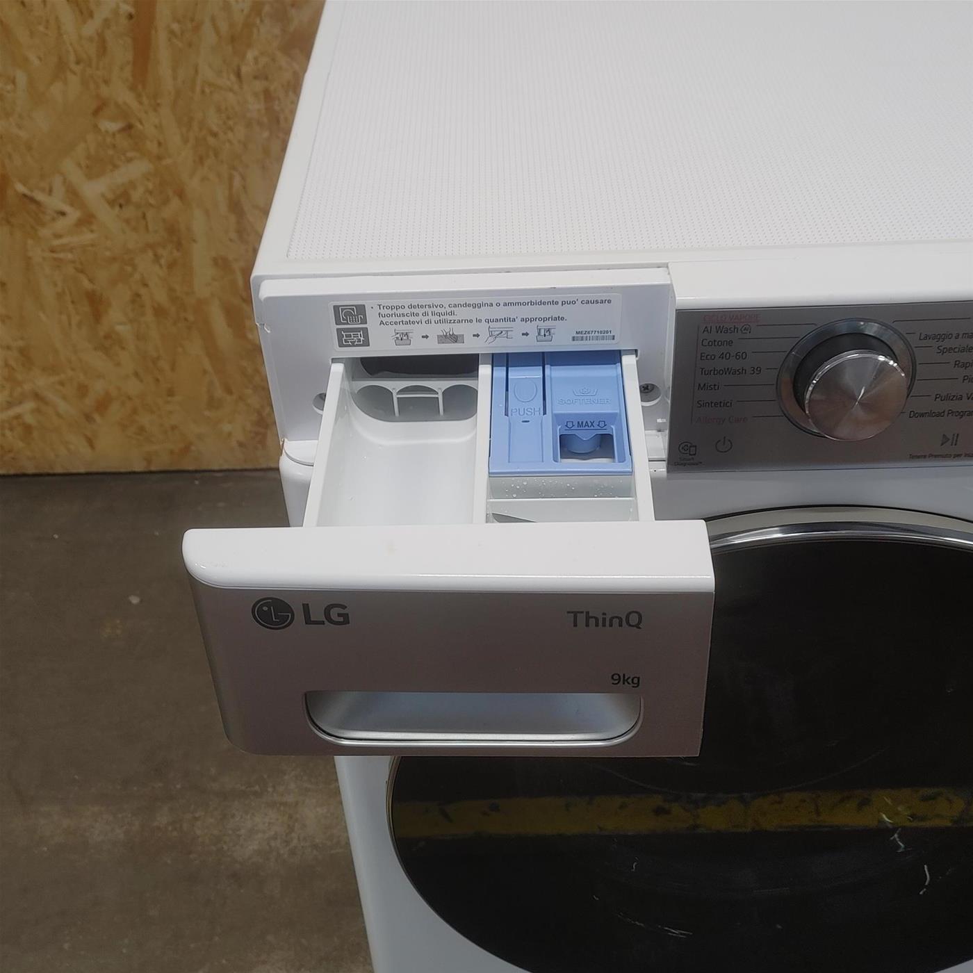 Lavatrice intelligente LG F4R9009TPWC Classe A 9 Kg