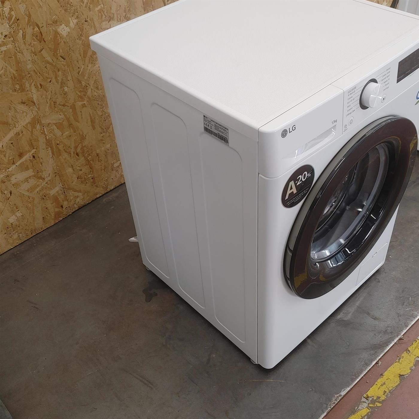 Lavatrice intelligente LG F4R3013NSWB Classe A 13 Kg
