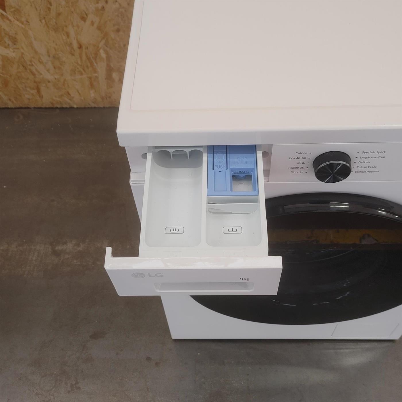 Lavatrice smart LG F4NX1009NWB Classe A 9 Kg