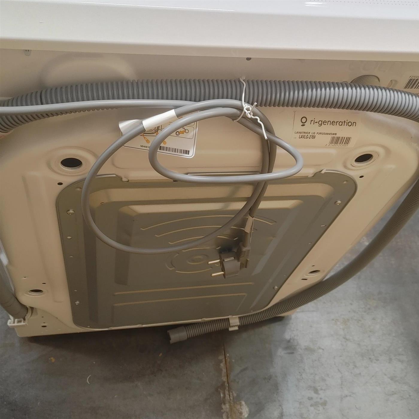 Lavatrice intelligente LG F2R3S09NSWB Classe A 9 Kg