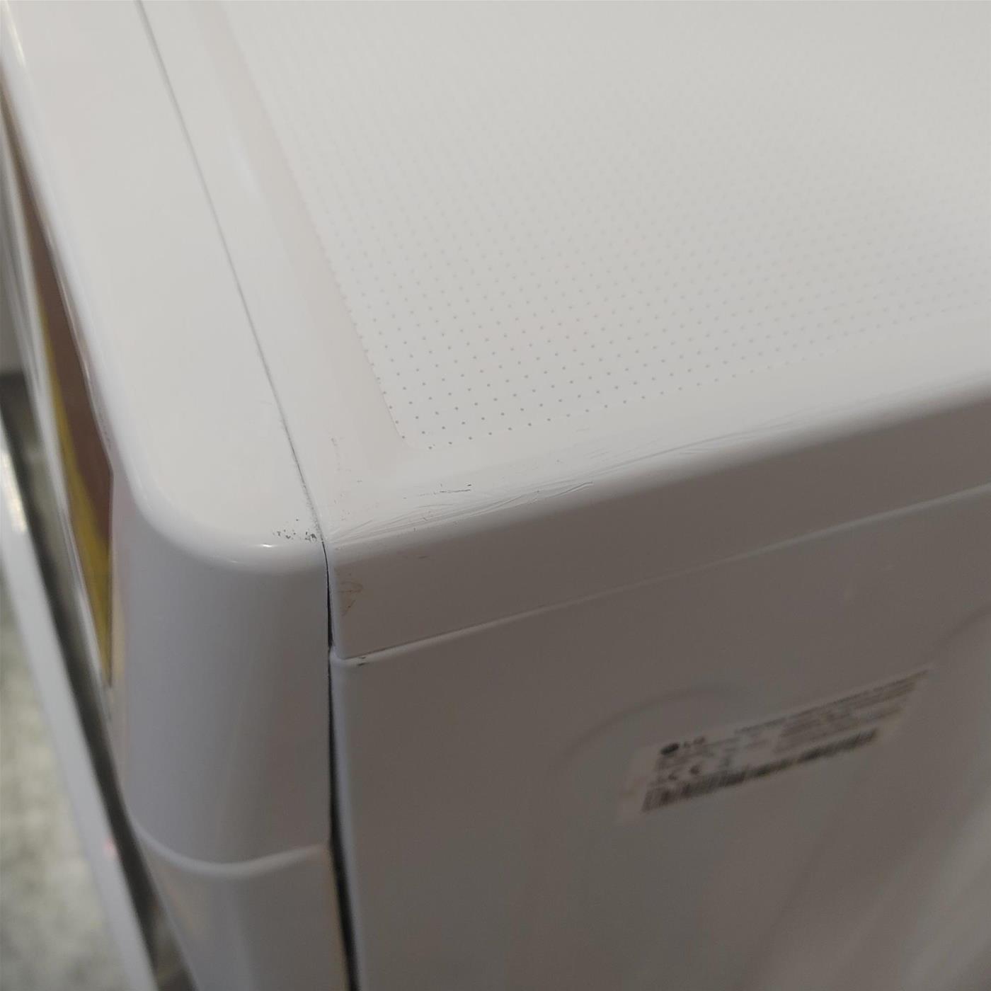 Lavatrice intelligente LG F2WV3S7S4E Slim  SteamTM 7 Kg