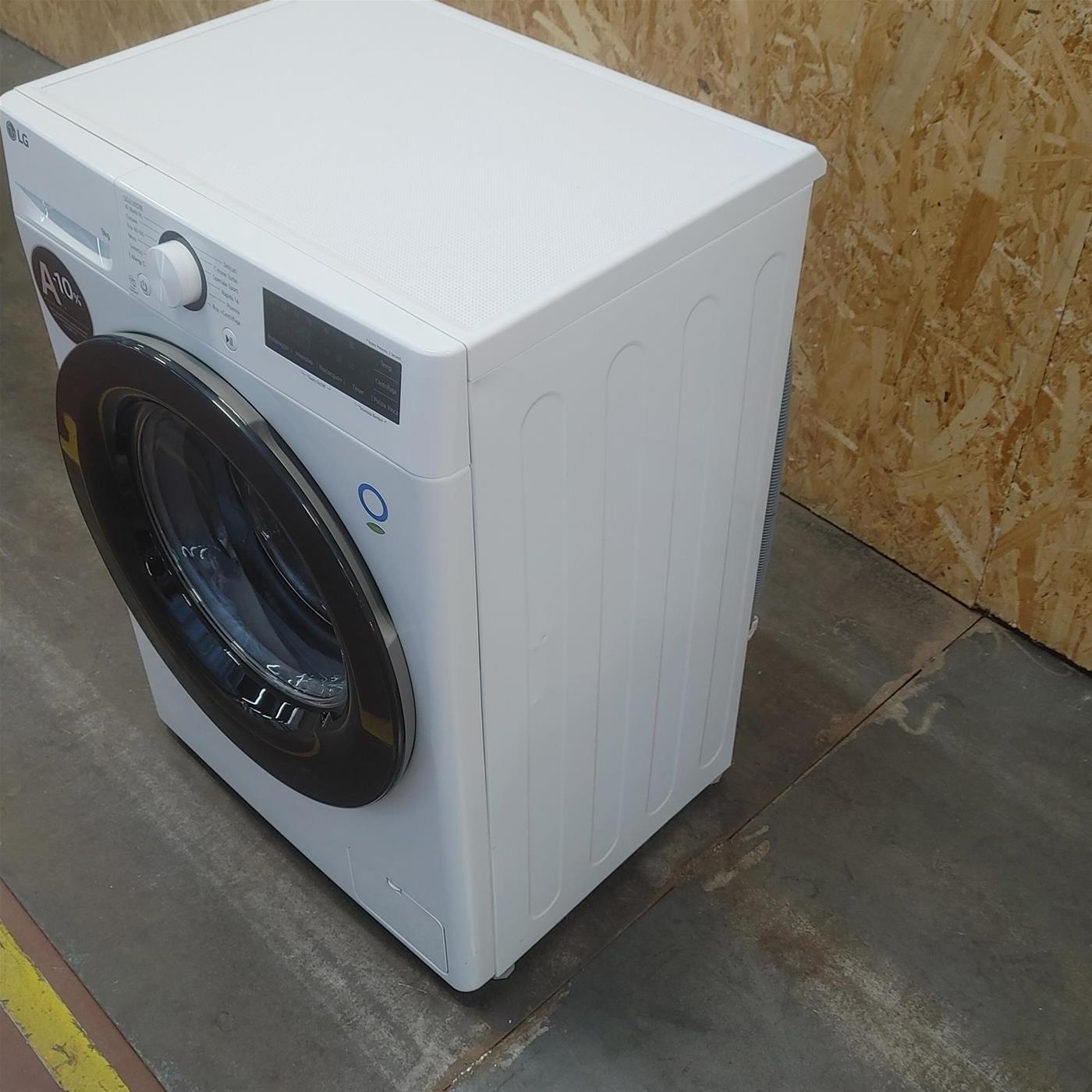 Lavatrice intelligente LG F2R3S09NSWB Classe A 9 Kg