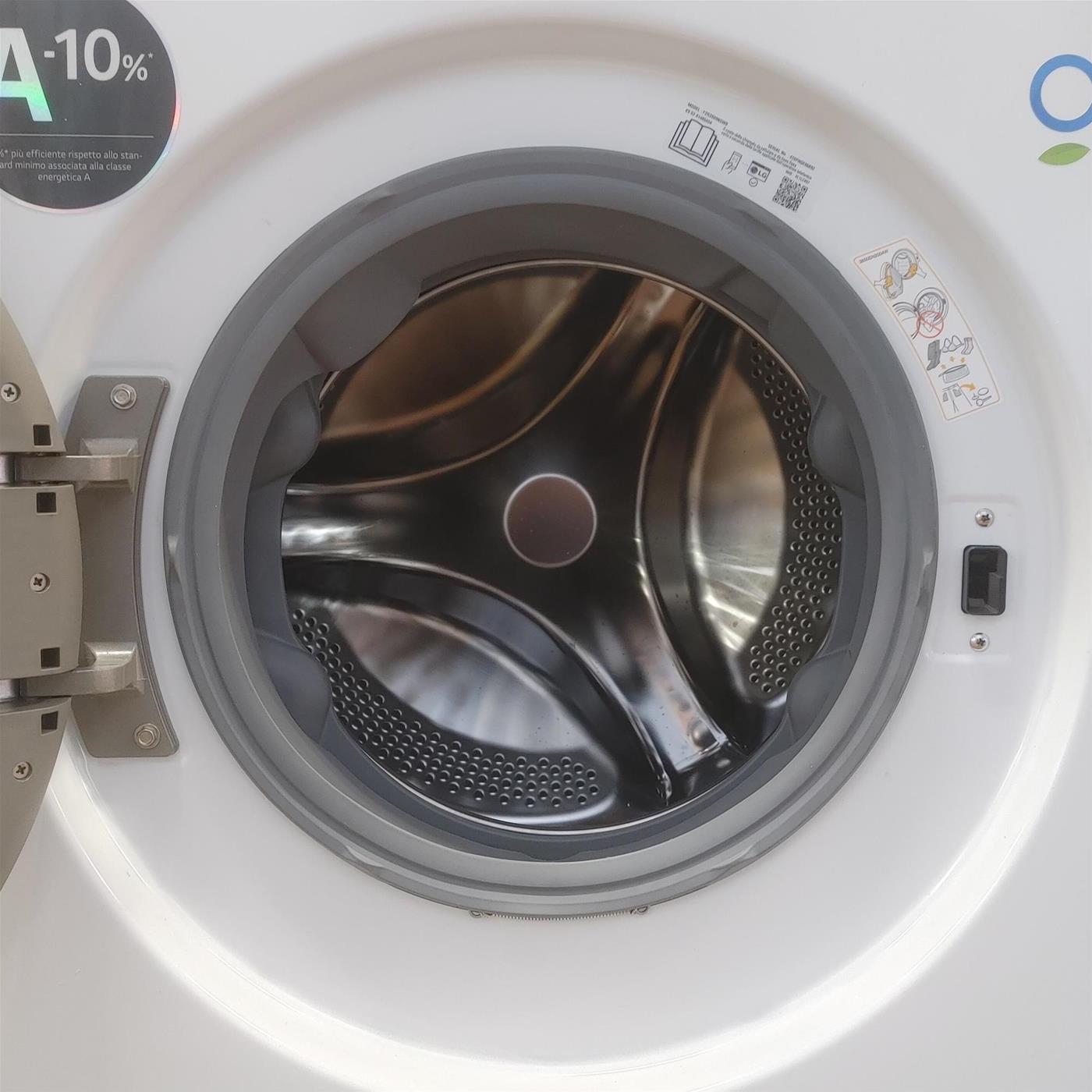 Lavatrice intelligente LG F2R3S09NSWB Classe A 9 Kg