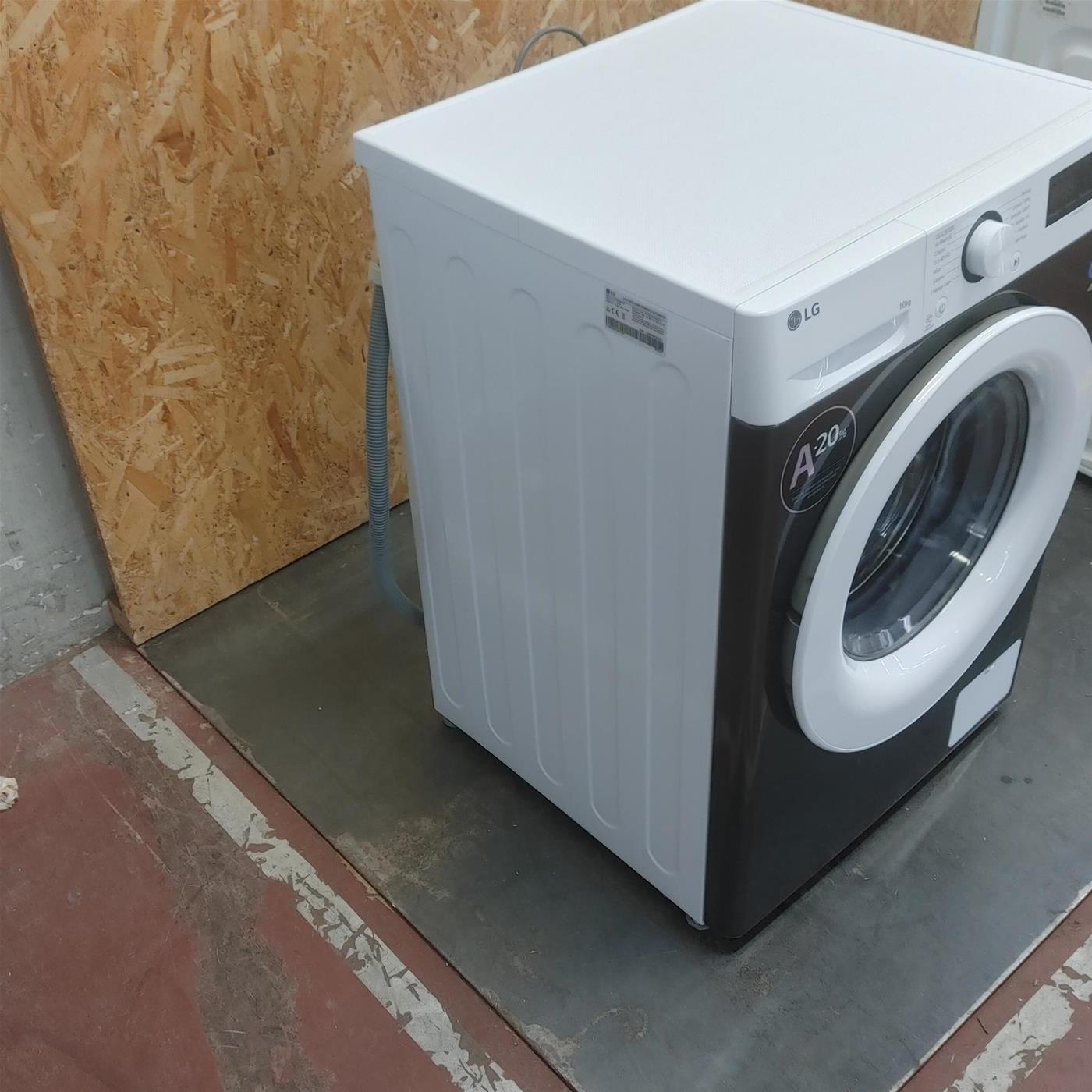Lavatrice intelligente LG F4R3010NSWW Classe A 10 Kg