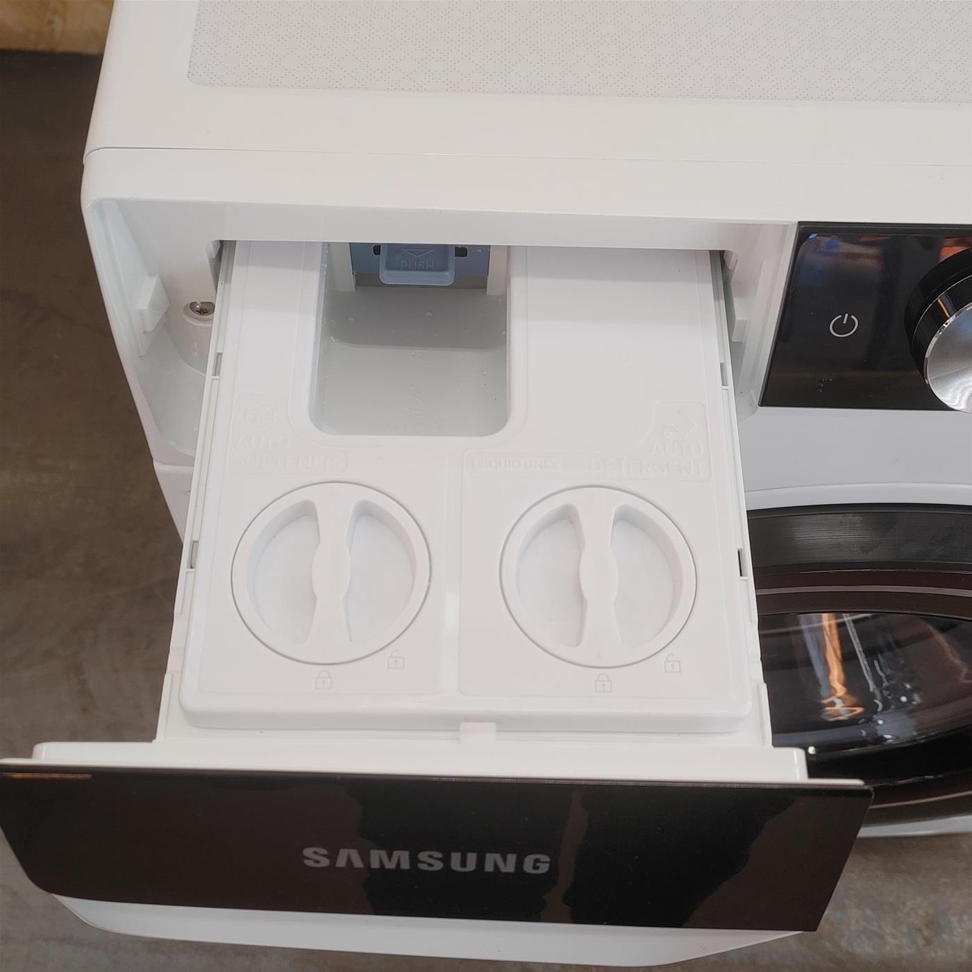 Lavatrice Samsung WW90T534DAE Carica frontale 9 kg 1400 Giri/min Bianco