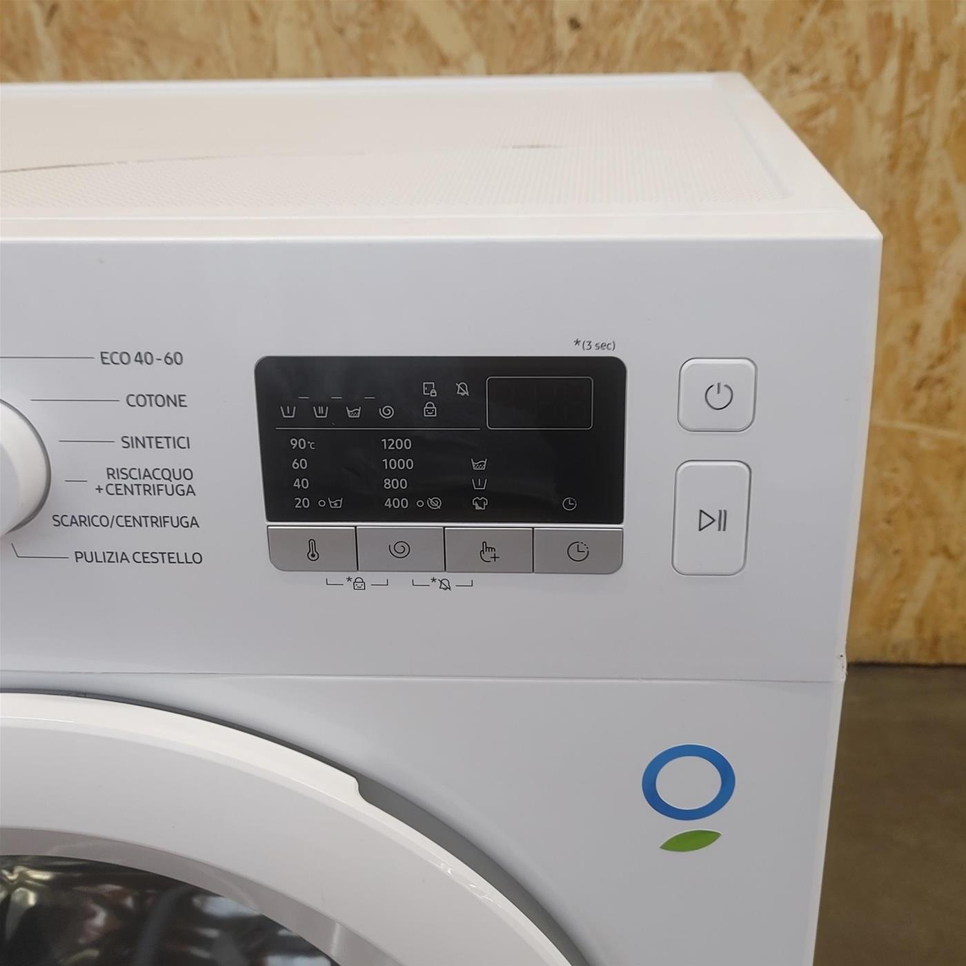 Lavatrice Samsung WW60A3120WE Caricamento frontale 6 kg 1200 Giri/min Bianco