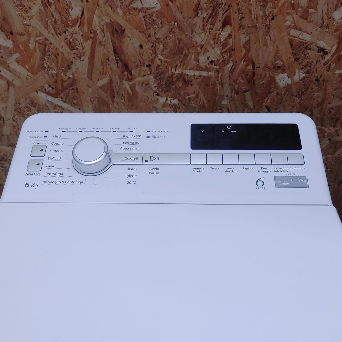 Lavatrice Whirlpool ZEN TDLR 724 Carica dall'alto 7 kg 1200 Giri/min Bianco