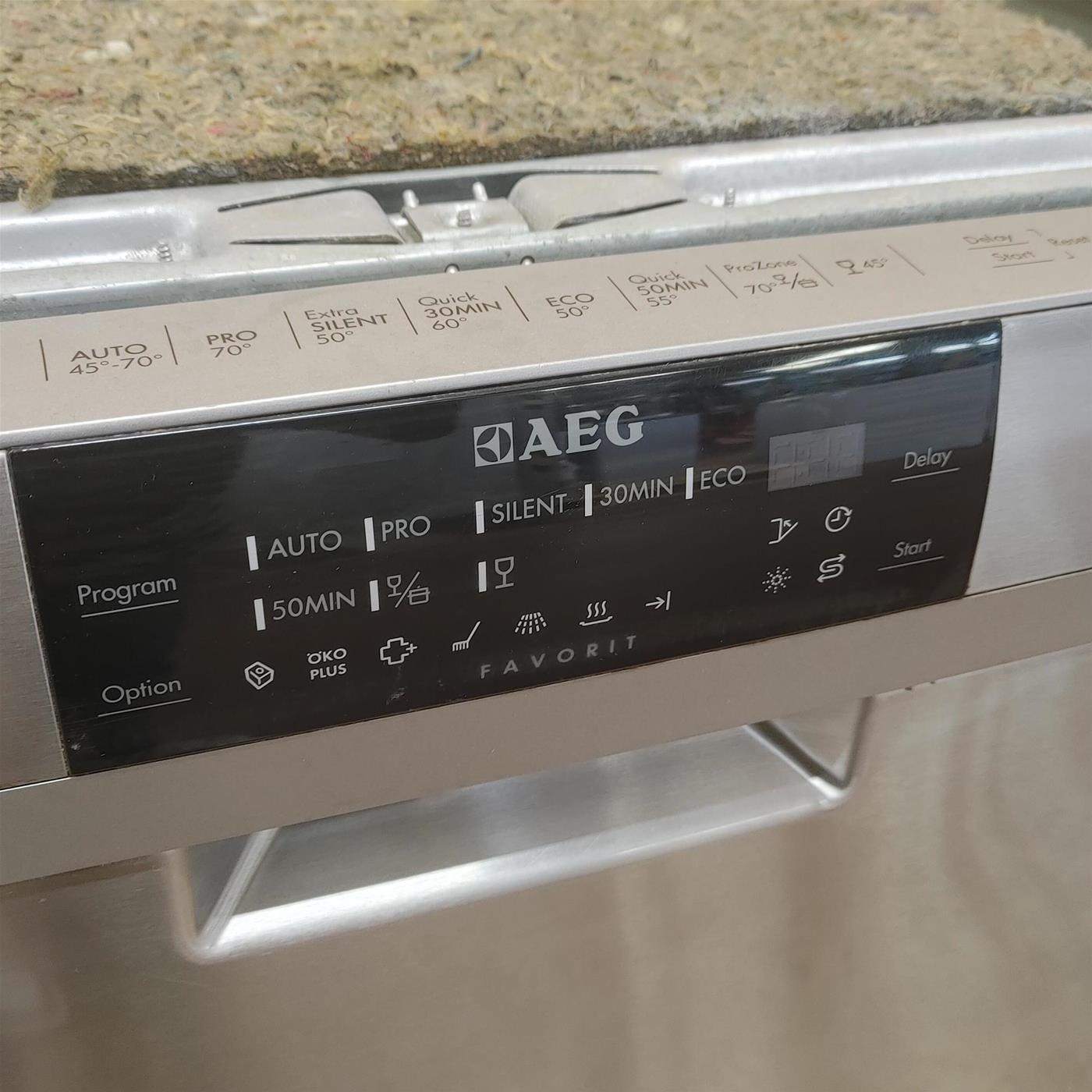 AEG F88009M0P Lavastoviglie libera installazione 13 Coperti