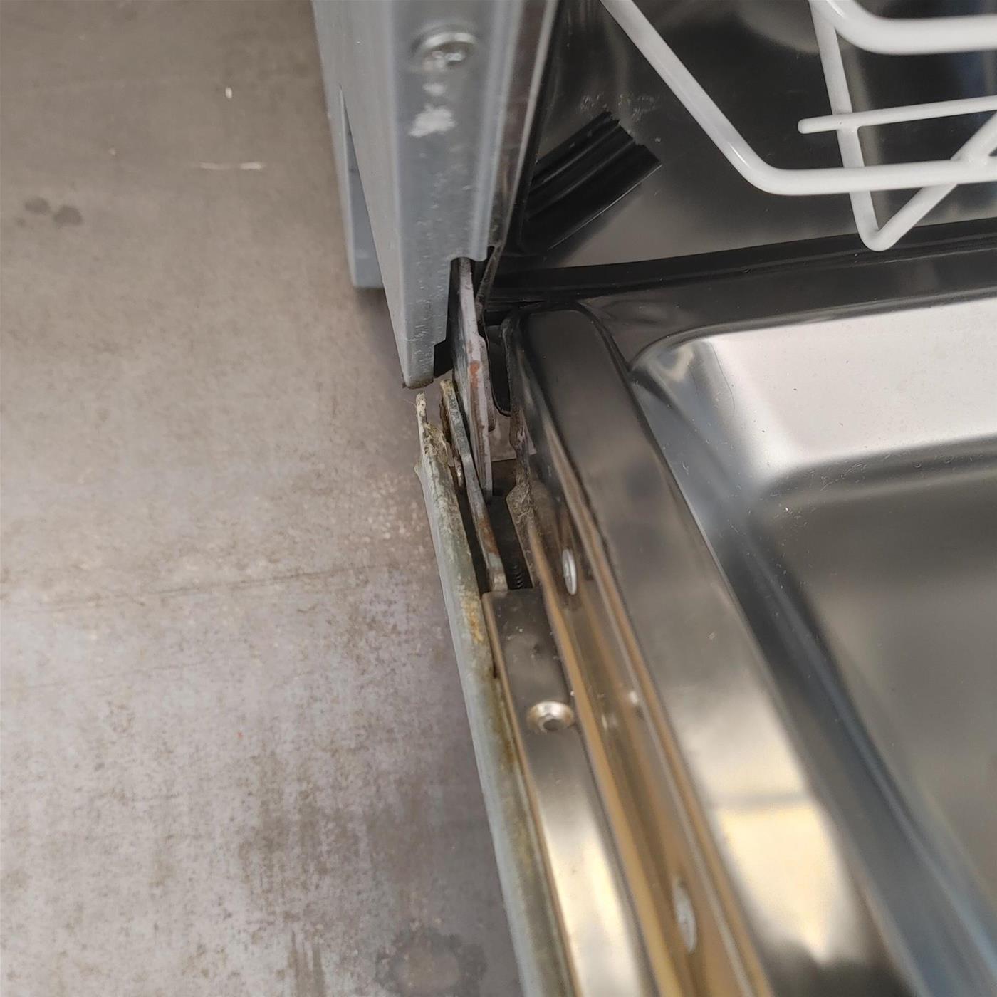 Lavastoviglie Indesit DIS 14 Completamente da incasso 10 coperti