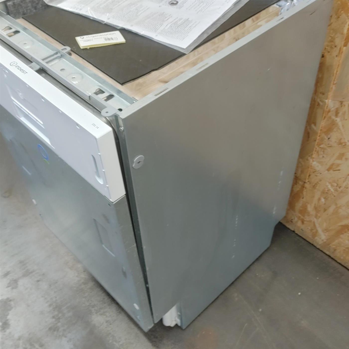 Lavastoviglie Indesit DIS 14 Completamente da incasso 10 coperti