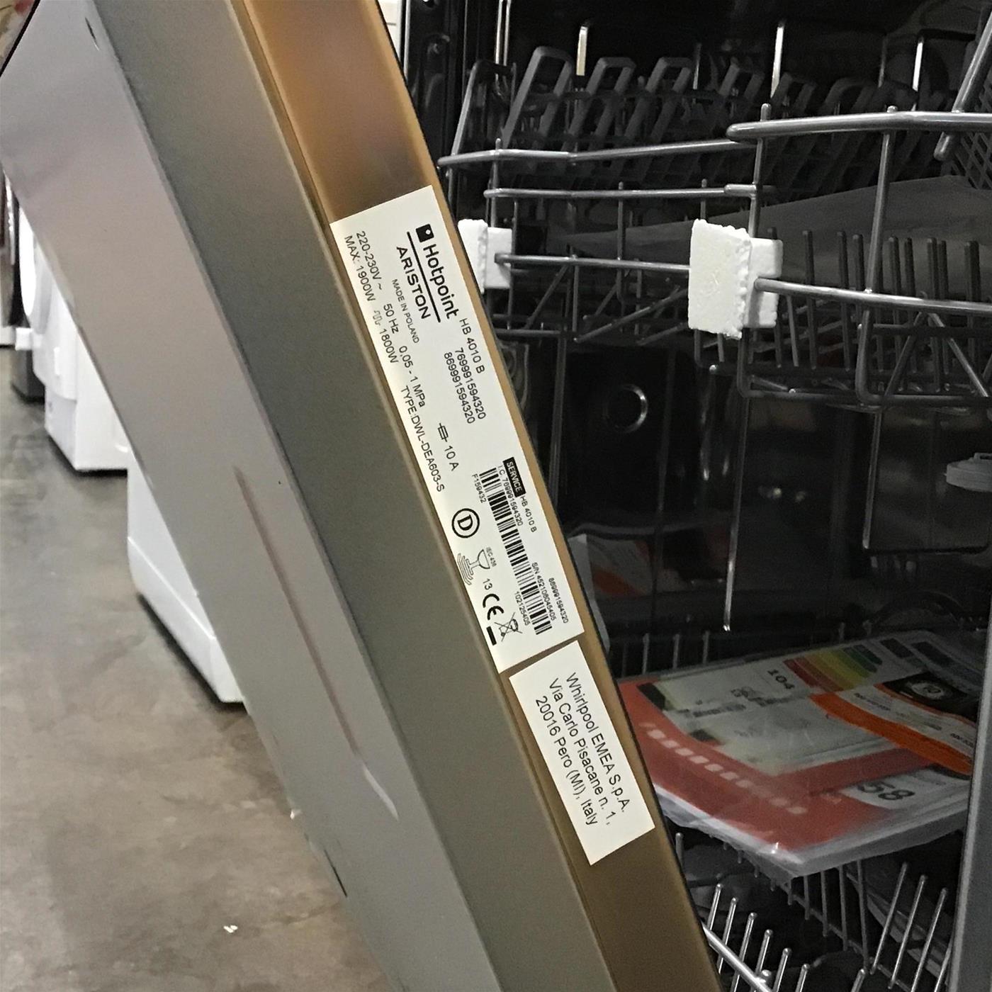 Lavastoviglie Hotpoint Ariston HB 4010 B da incasso 13 coperti