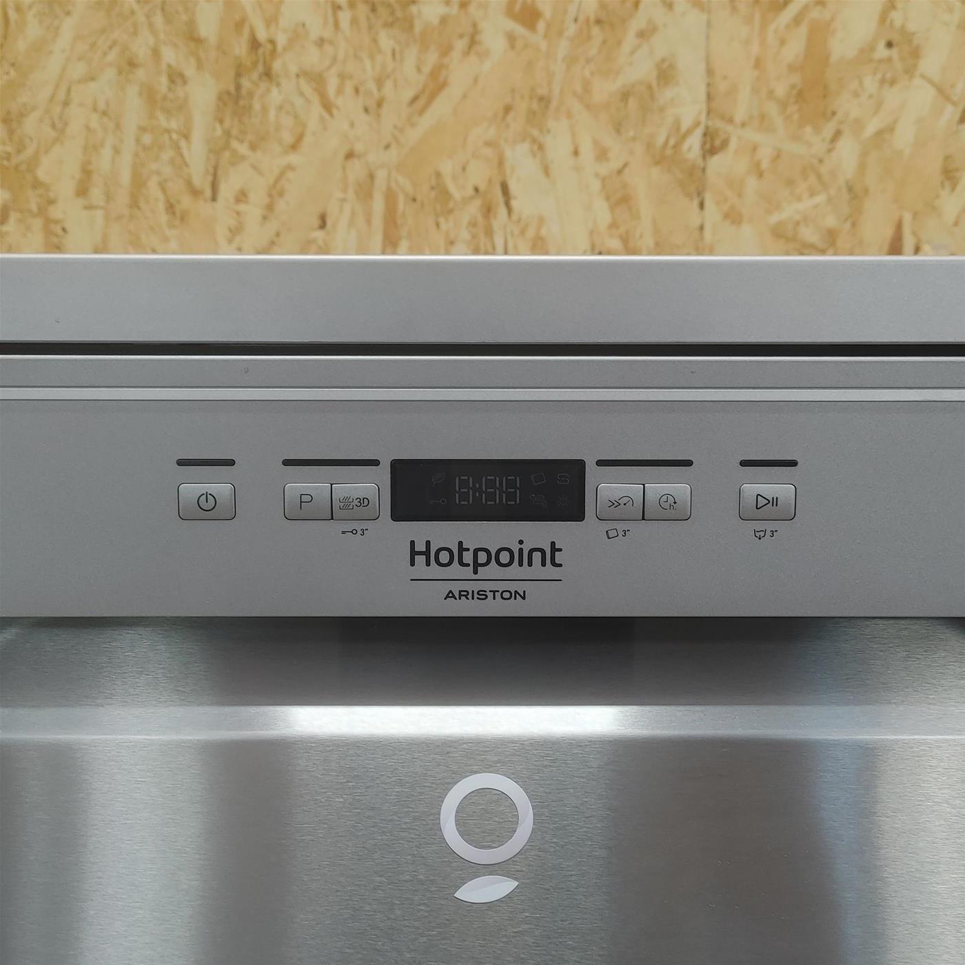 Lavastoviglie Hotpoint Ariston HFC 3C32 WX Libera installazione 14 coperti