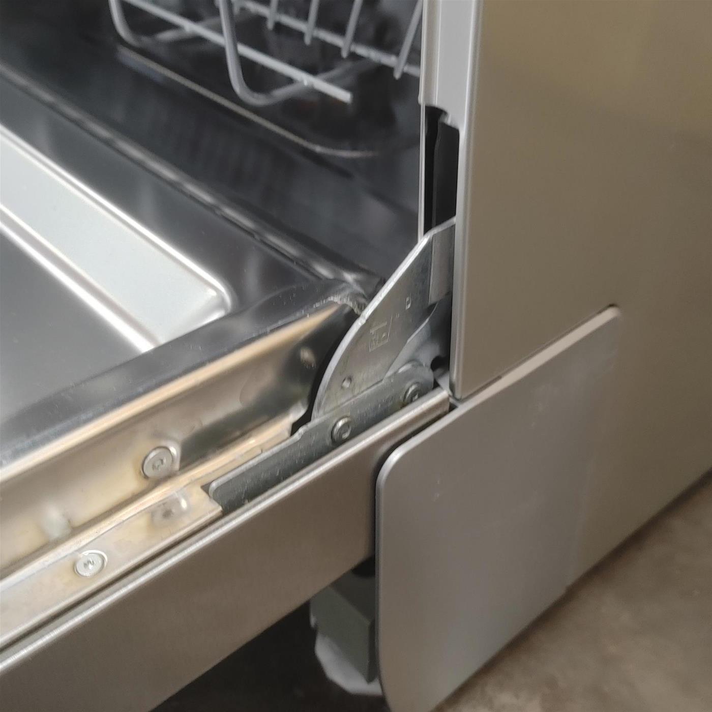 Lavastoviglie Hotpoint Ariston HFC 3C32 WX Libera installazione 14 coperti