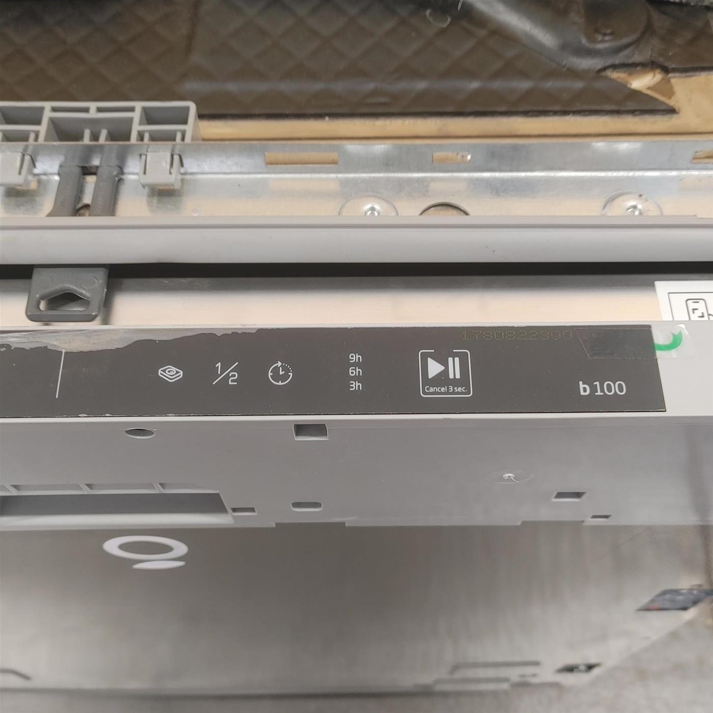 Beko DIN34320 A scomparsa totale 13 coperti E