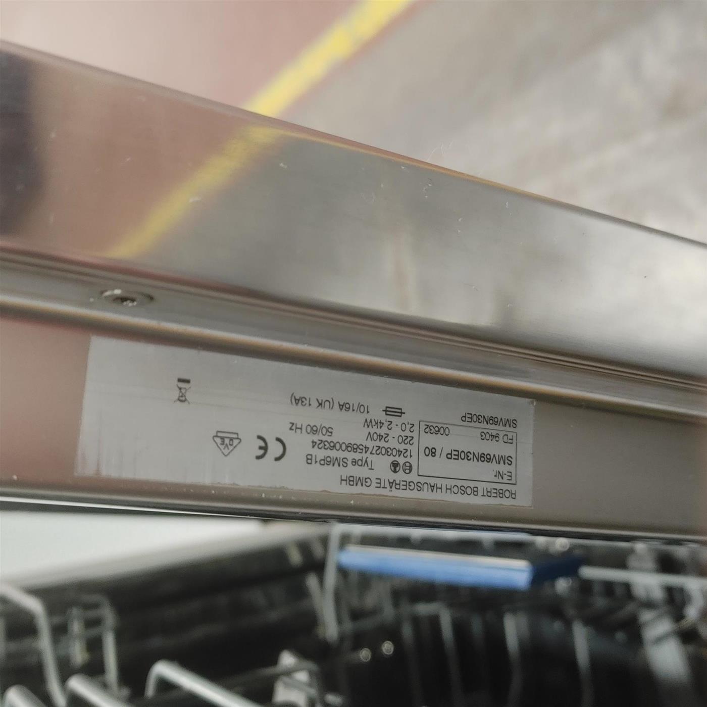 Lavastoviglie Bosch SMV69N30EP A scomparsa totale 14 coperti