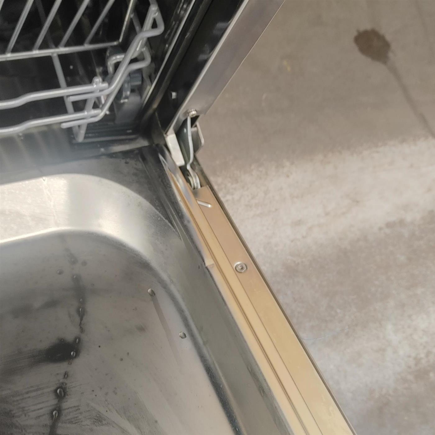 Candy Brava H CF 3C7LFX Libera installazione 13 coperti D