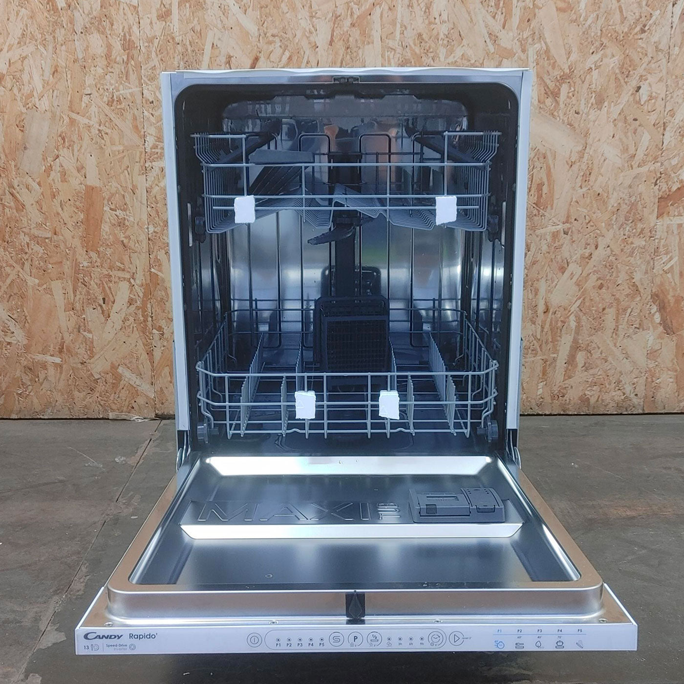 Lavastoviglie CANDY CIMC E0W 3E53 a Scomparsa Totale 13 coperti