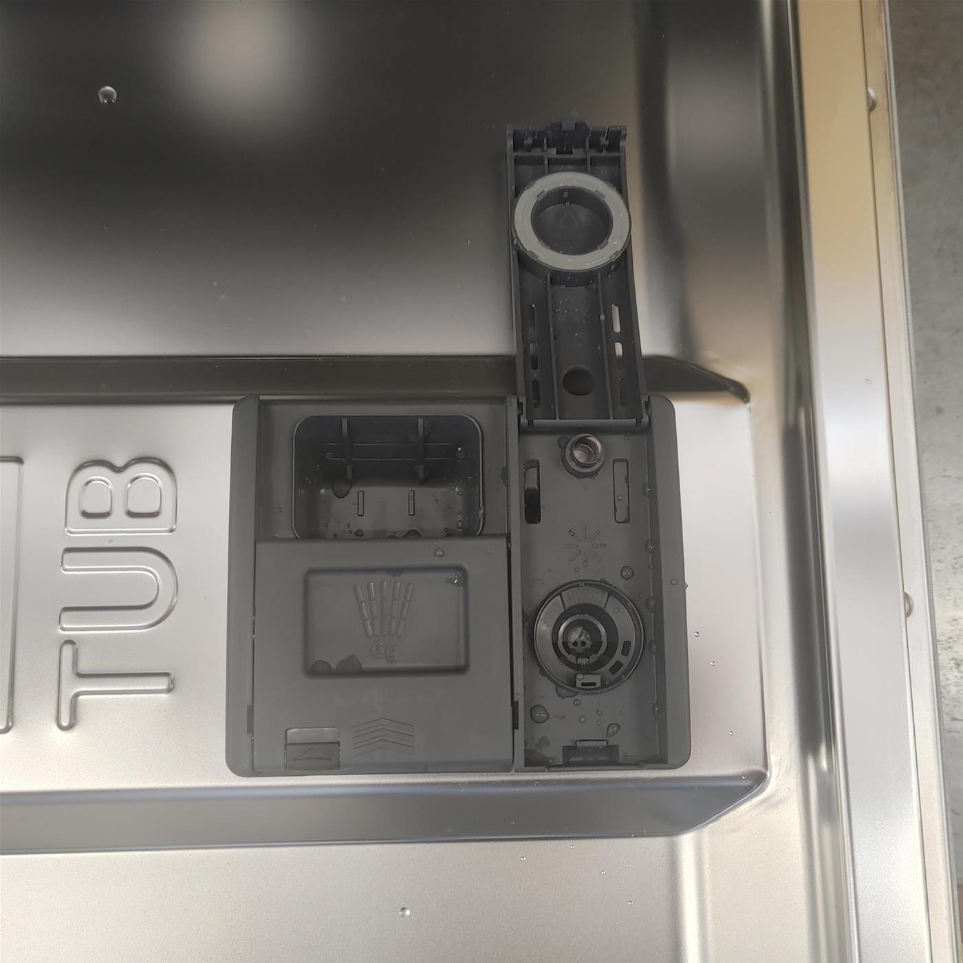 Lavastoviglie CANDY CIMC E0W 3E53 a Scomparsa Totale 13 coperti