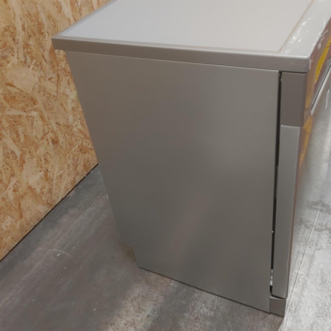 Lavastoviglie Candy CF 6B4S1PX a libera installazione 16 coperti