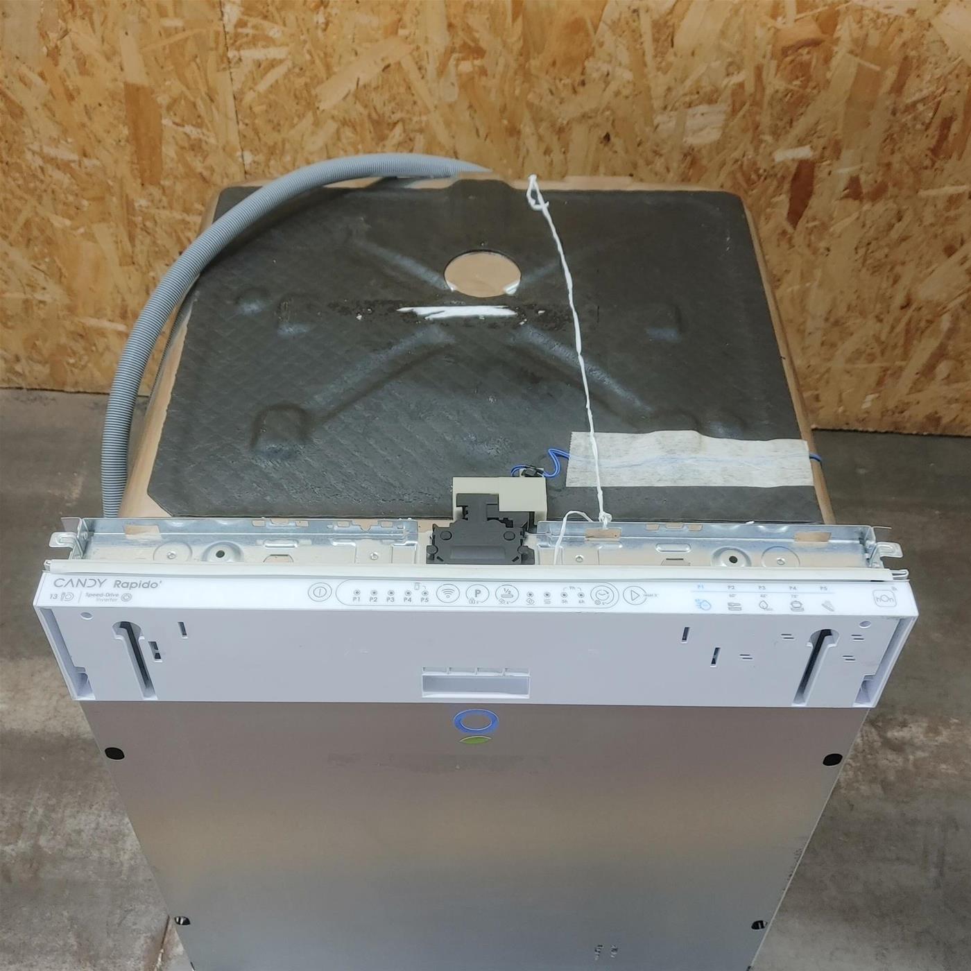 Lavastoviglie Candy RapidÓ CIP 3E7L0W A scomparsa totale 13 coperti