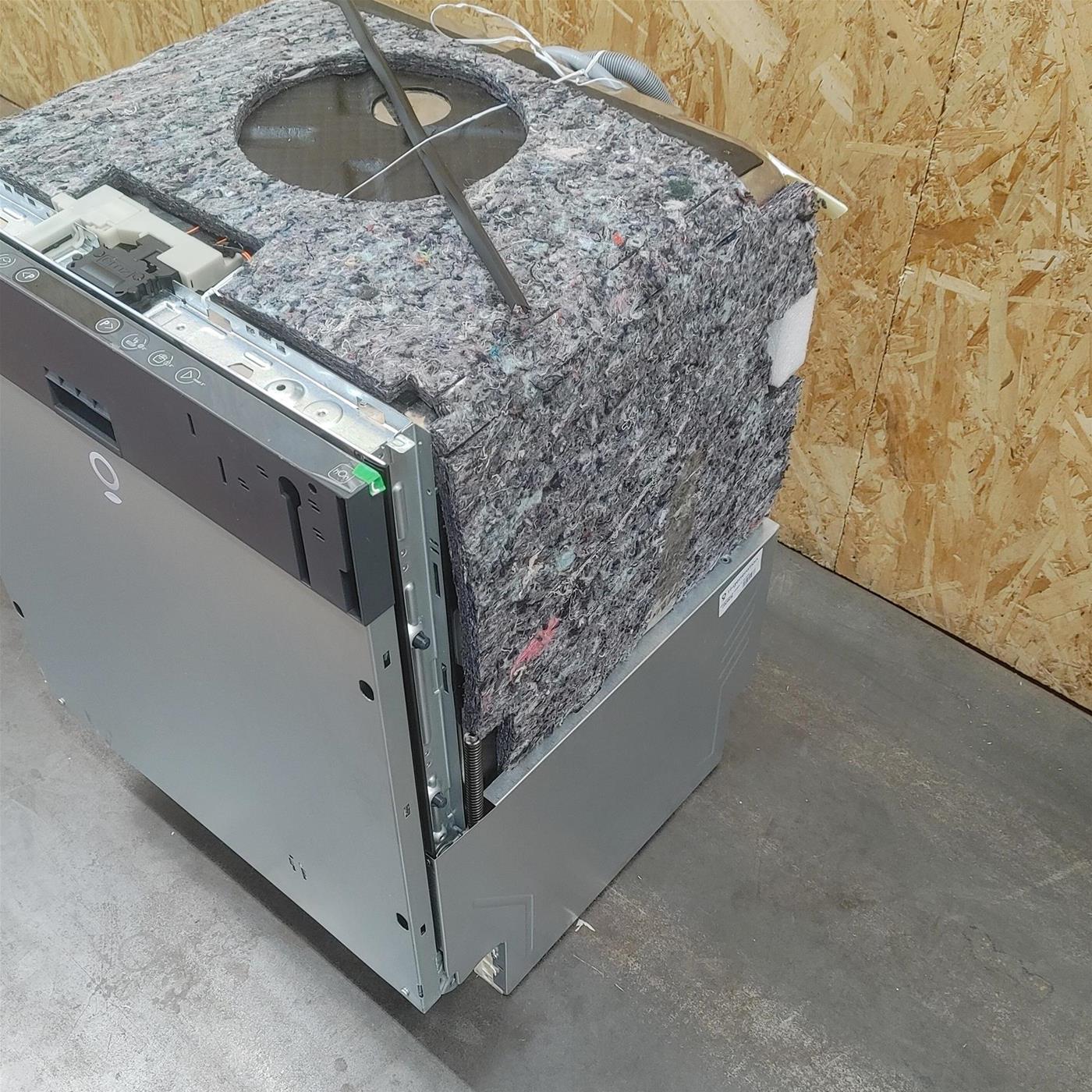 Lavastoviglie Candy RapidÓ CI 6C4F0A A scomparsa totale 16 coperti