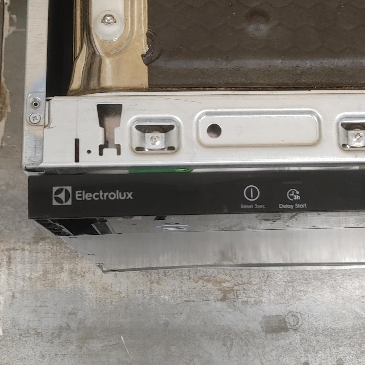 Lavastoviglie Electrolux EEM28200L A scomparsa totale 13 coperti E