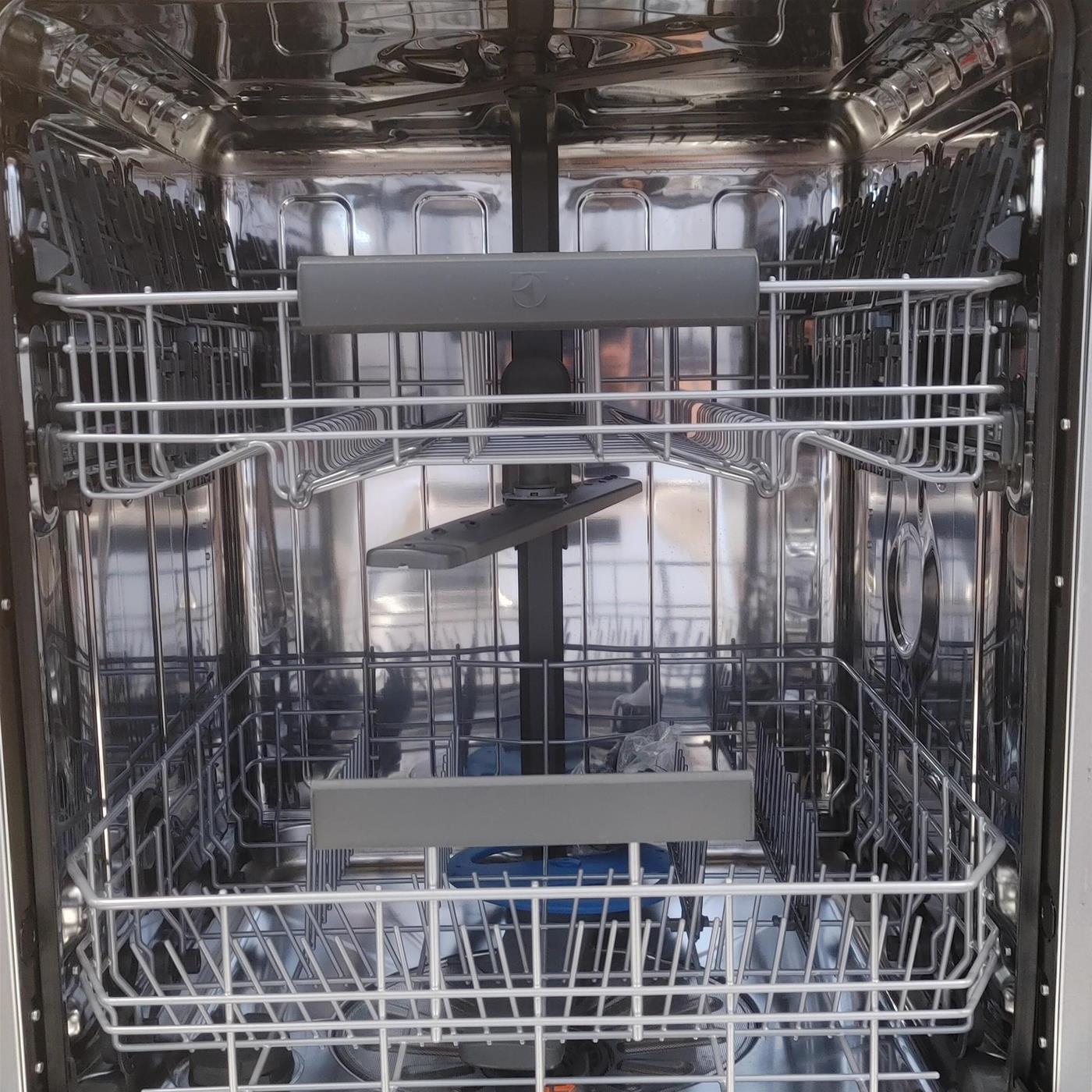 Lavastoviglie Electrolux EES47311L a scomparsa totale 13 coperti