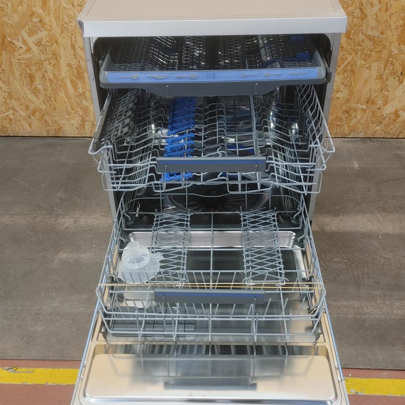 Lavastoviglie Electrolux Serie 600 ESM48400SX SatelliteClean® Libera installazione 14 coperti