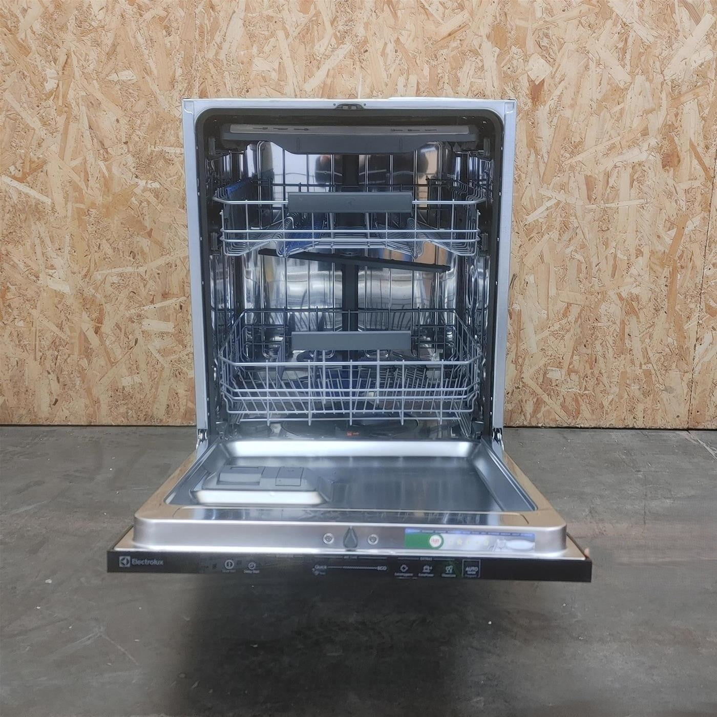Lavastoviglie Electrolux SatelliteClean EES68605L  Serie 700 GlassCare da Incasso 14 coperti
