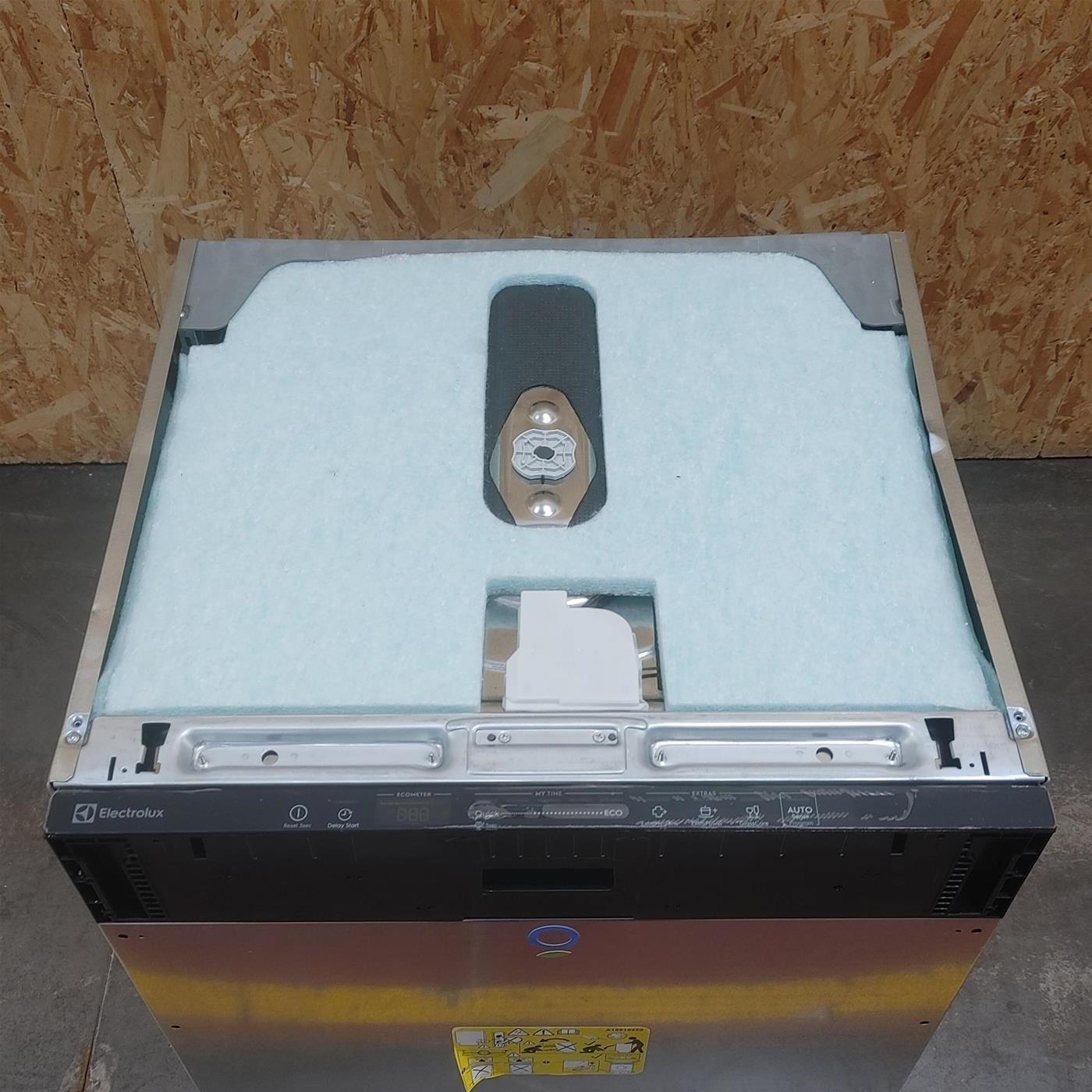 Lavastoviglie Electrolux SatelliteClean EES68605L  Serie 700 GlassCare da Incasso 14 coperti