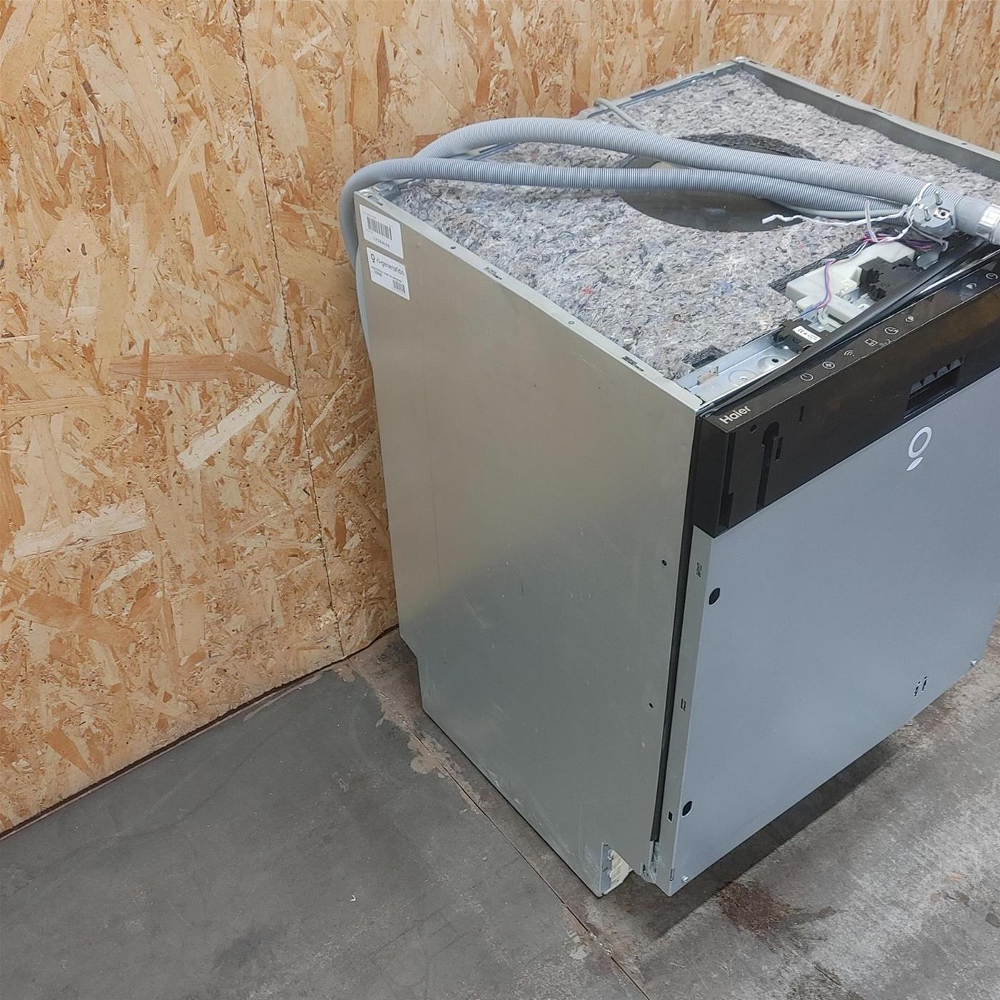 Lavastoviglie intelligente Haier SXI 6B0S3FSBV A scomparsa totale 16 coperti