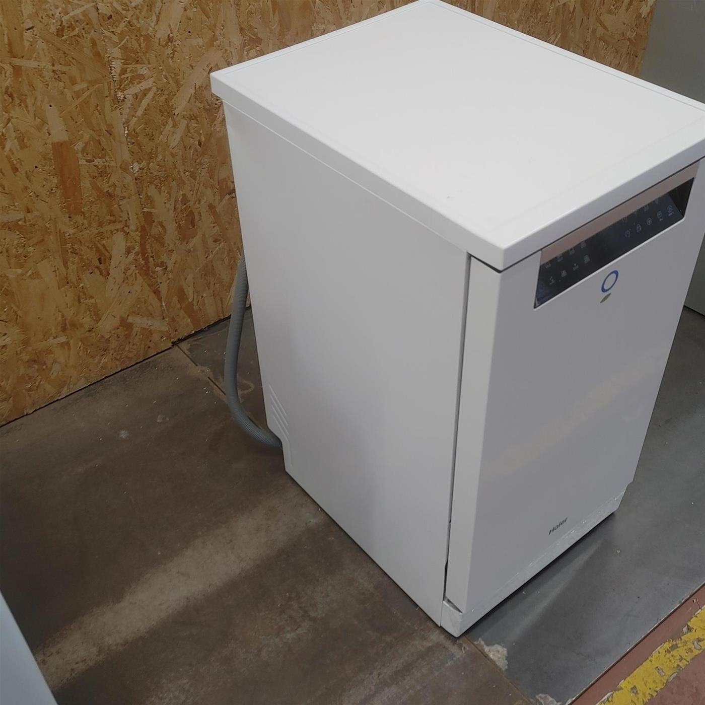Lavastoviglie Haier XF1C3TB1FW Libera installazione 11 coperti