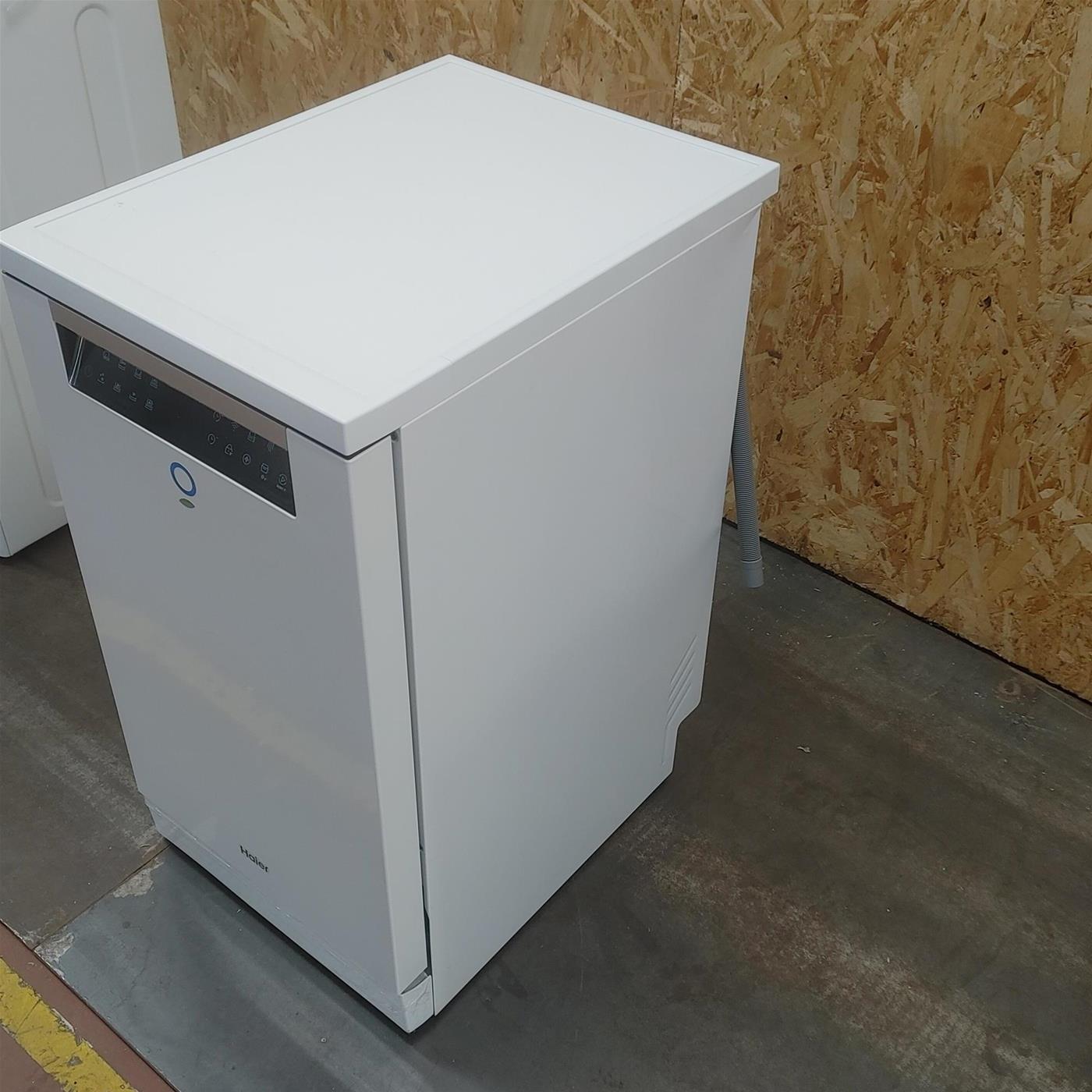 Lavastoviglie Haier XF1C3TB1FW Libera installazione 11 coperti