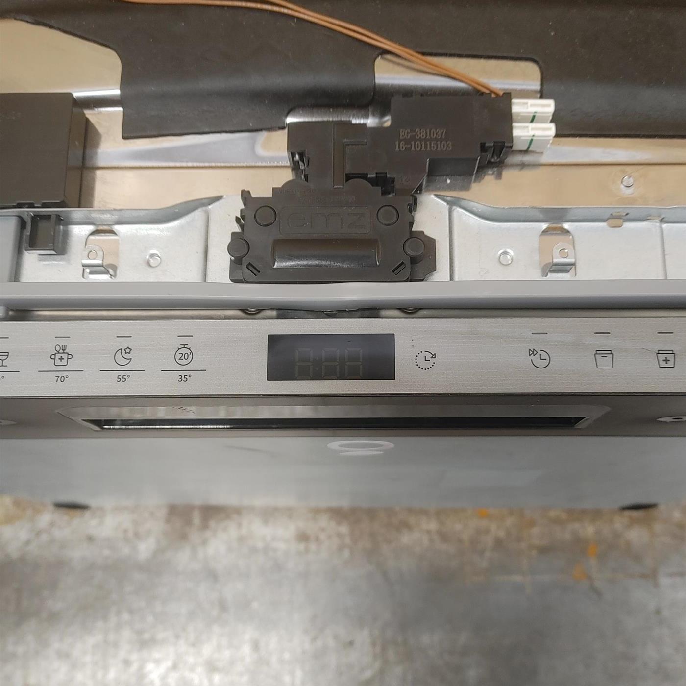 Lavastoviglie Hisense HV16A A scomparsa totale 16 coperti