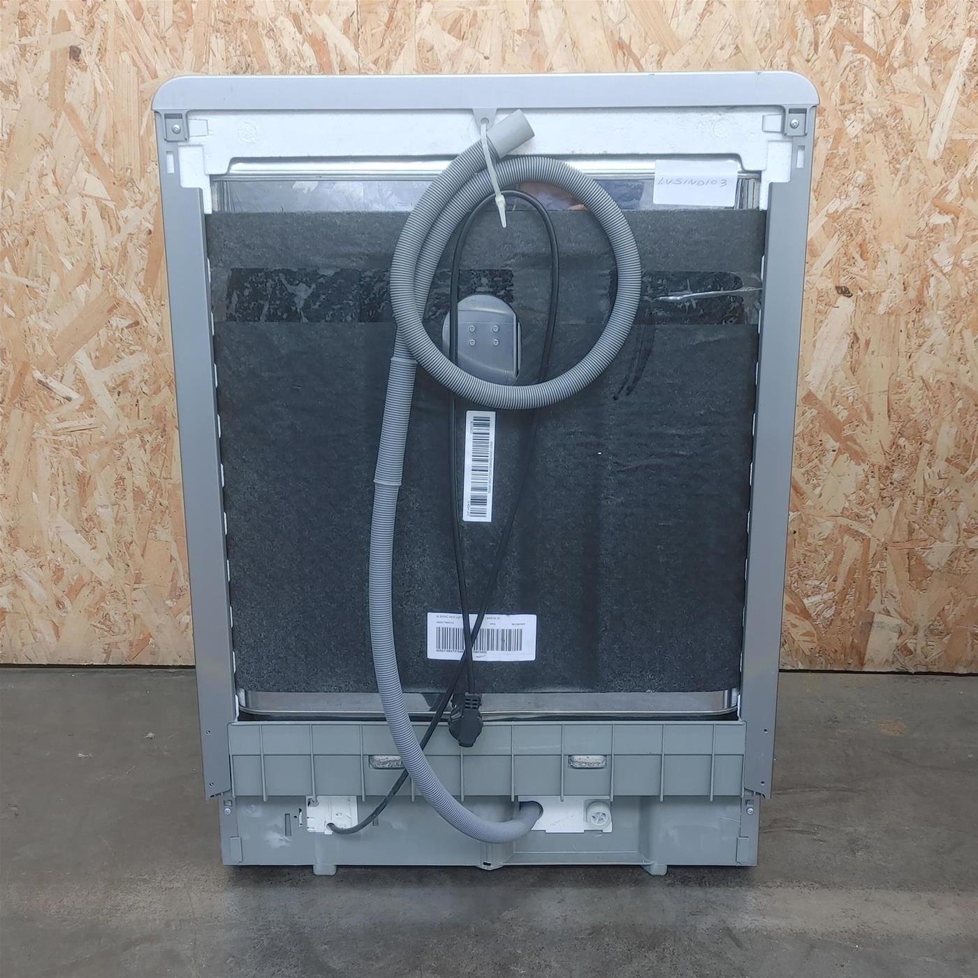Lavastoviglie Indesit D2FHK26 a libera installazione