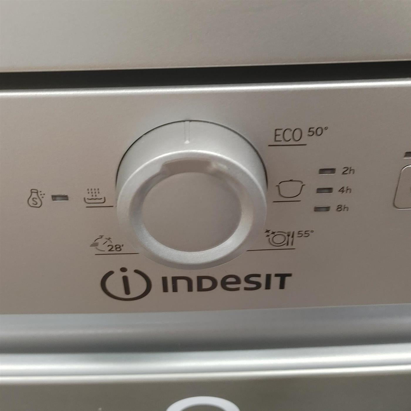 Indesit DFE 1B19 X lavastoviglie Libera installazione 14 coperti F