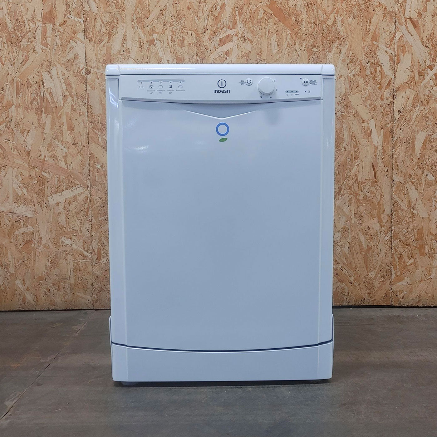 Indesit DFG 15B1 IT Lavastoviglie Libera installazione 13 coperti