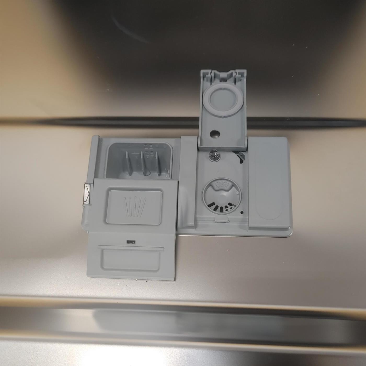 Indesit DFG 15B1 IT Lavastoviglie Libera installazione 13 coperti