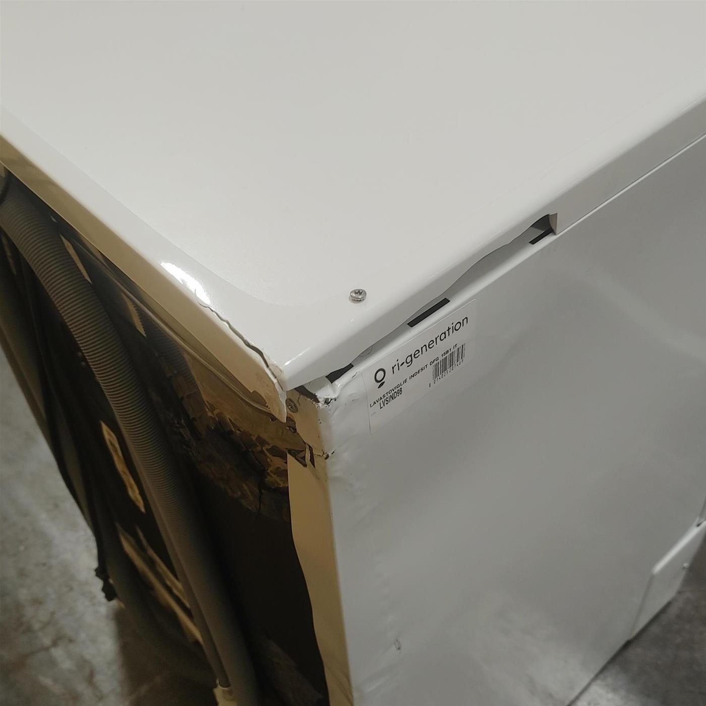 Indesit DFG 15B1 IT Lavastoviglie Libera installazione 13 coperti