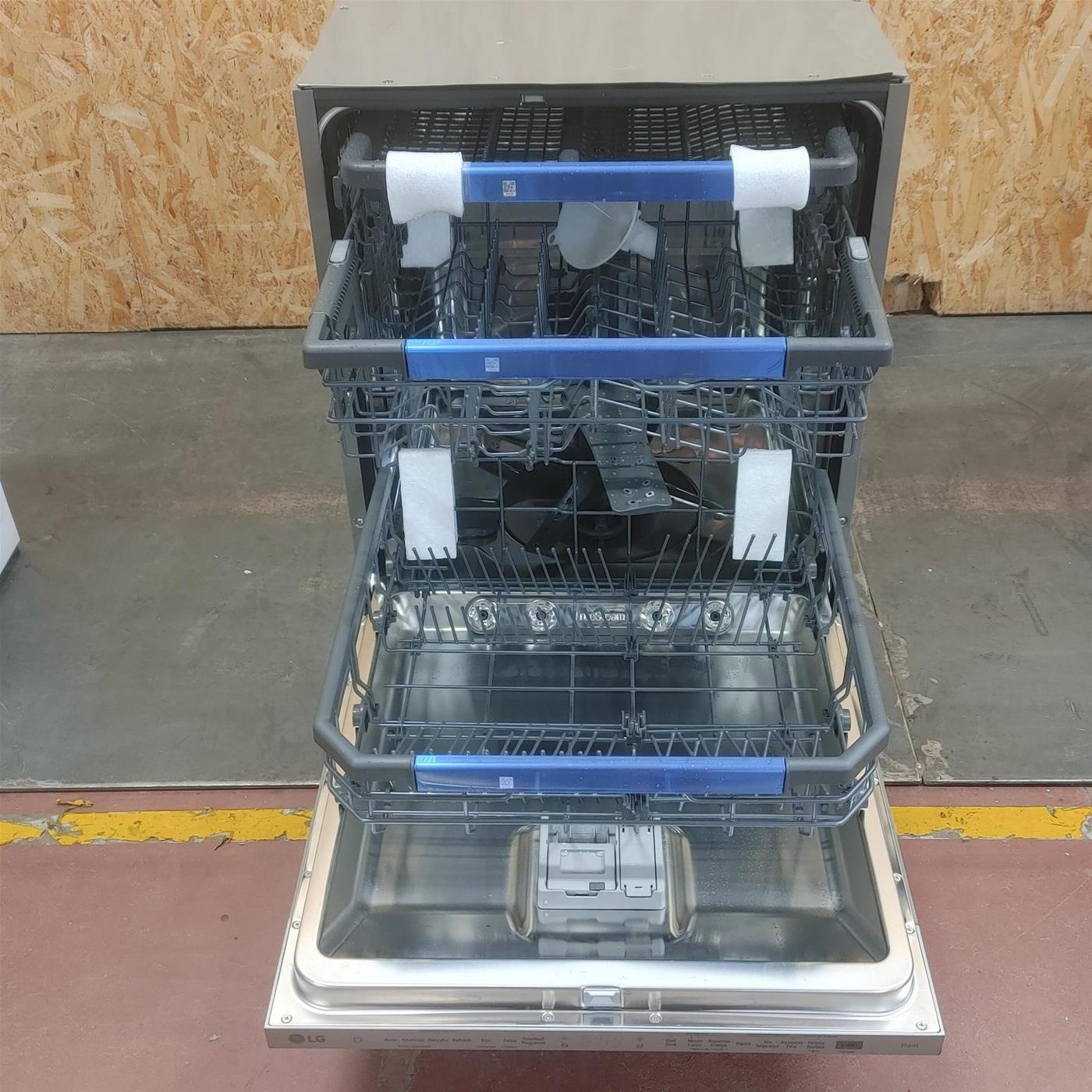 Lavastoviglie LG QuadWash DB475TXS a scomparsa totale Vapore Wi-Fi 14 coperti