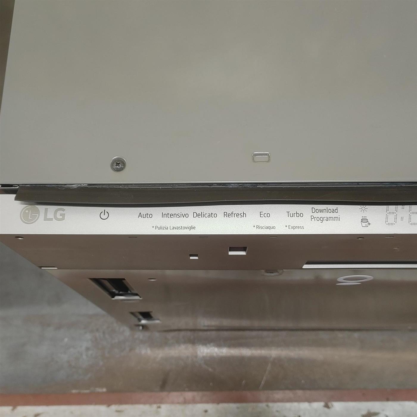 Lavastoviglie LG DB475TXS A scomparsa totale 14 coperti A