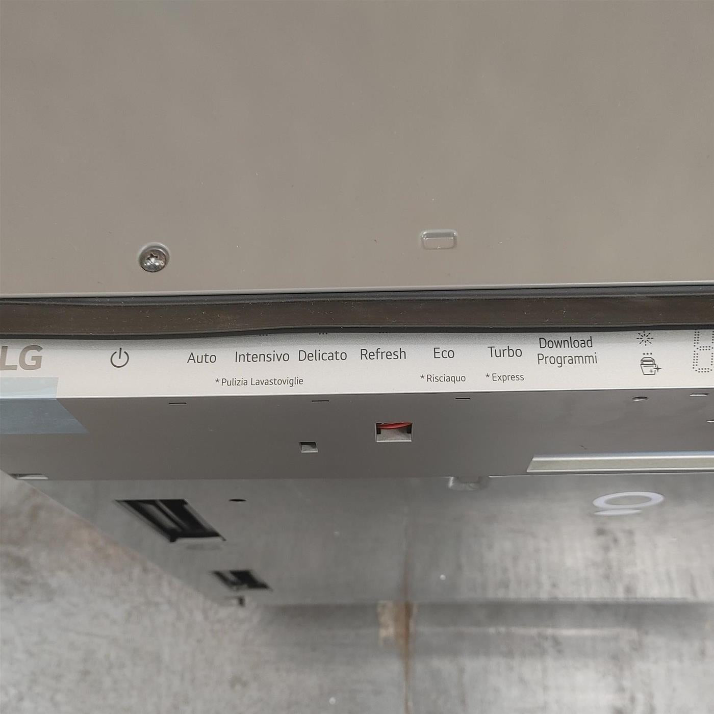 Lavastoviglie LG QuadWash DB365TXS a scomparsa totale 14 coperti Vapore Wi-Fi