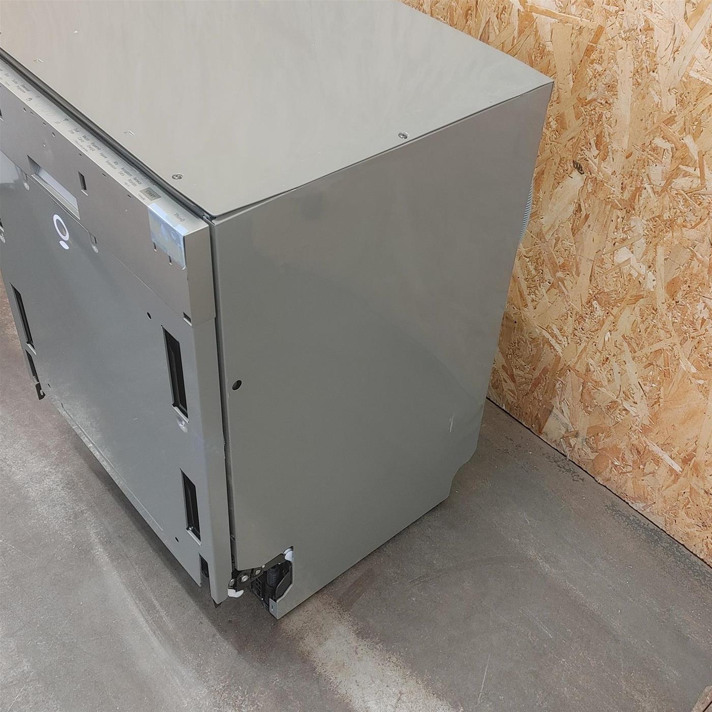 Lavastoviglie LG DB475TXS A scomparsa totale 14 coperti