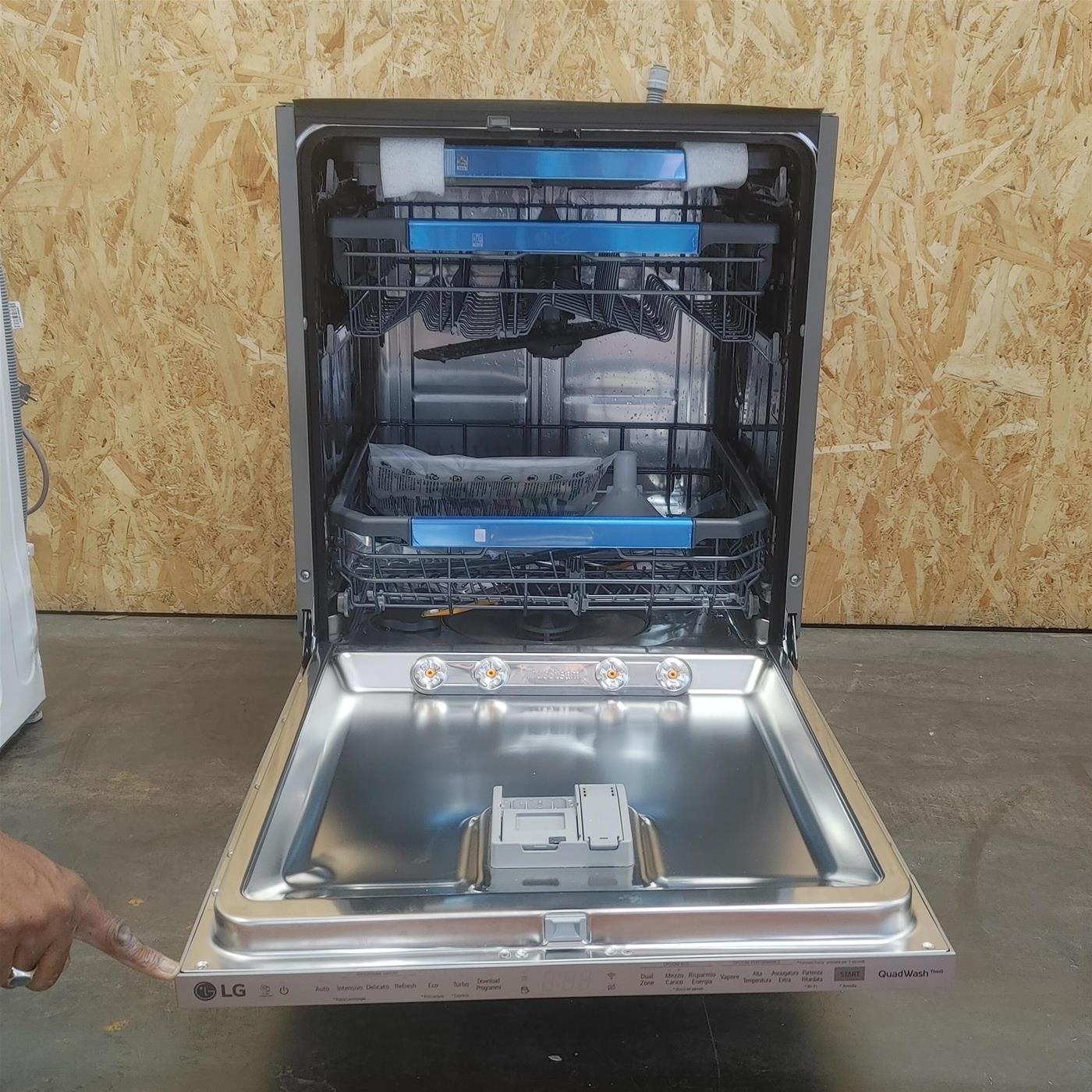 Lavastoviglie LG QuadWash DB475TXS a scomparsa totale 14 coperti Vapore Wi-Fi