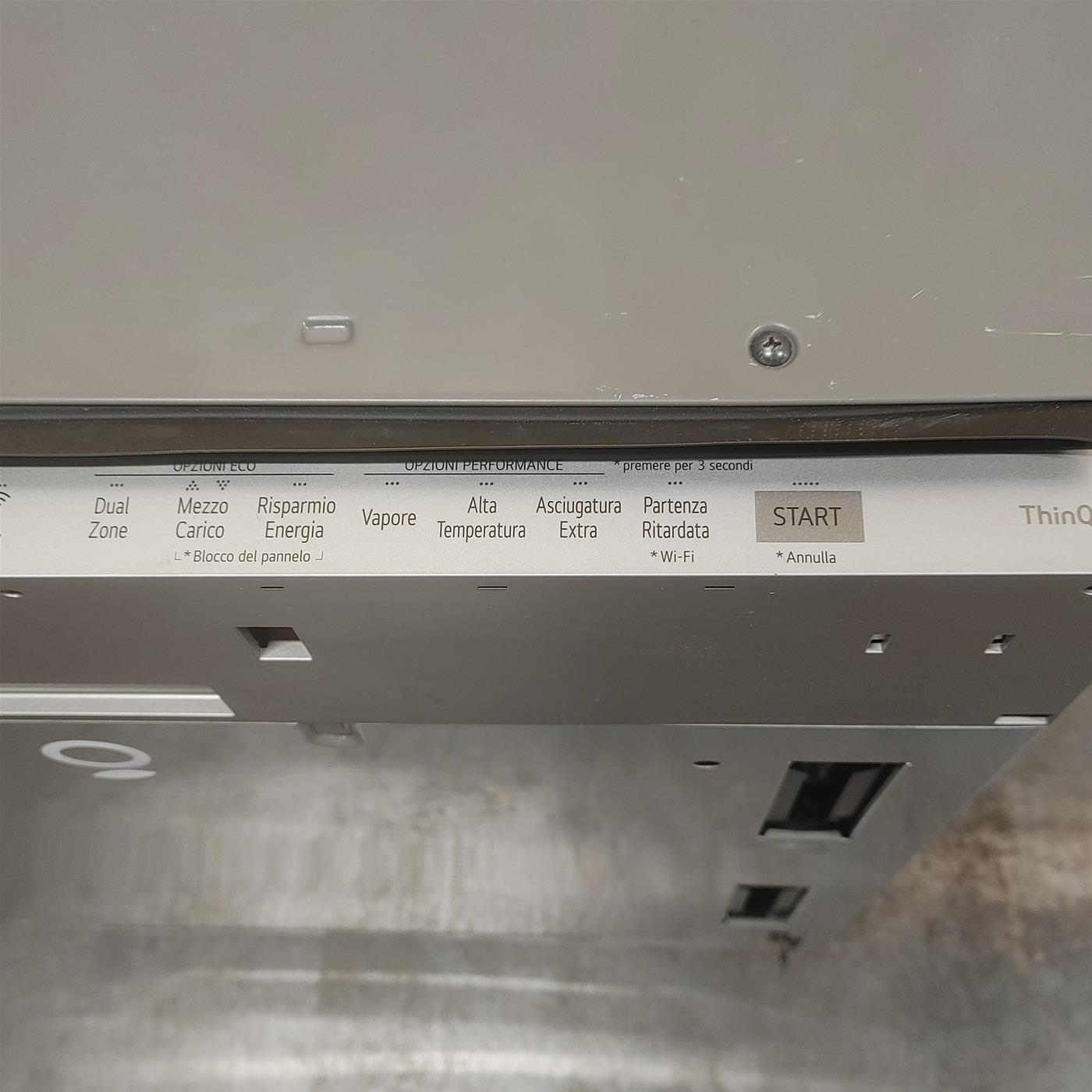 Lavastoviglie LG DBC435TSL 14 coperti