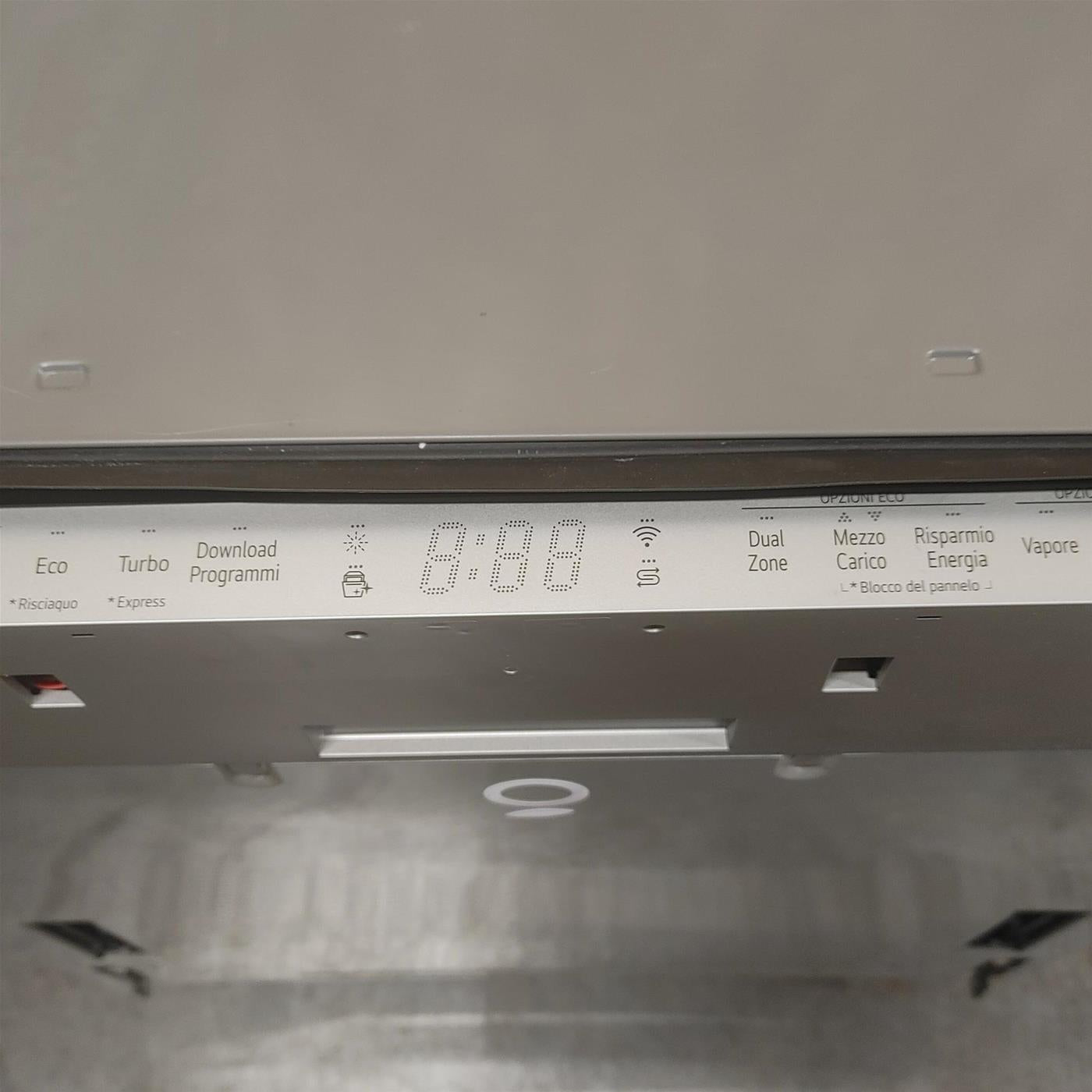 Lavastoviglie LG DBC435TSL 14 coperti